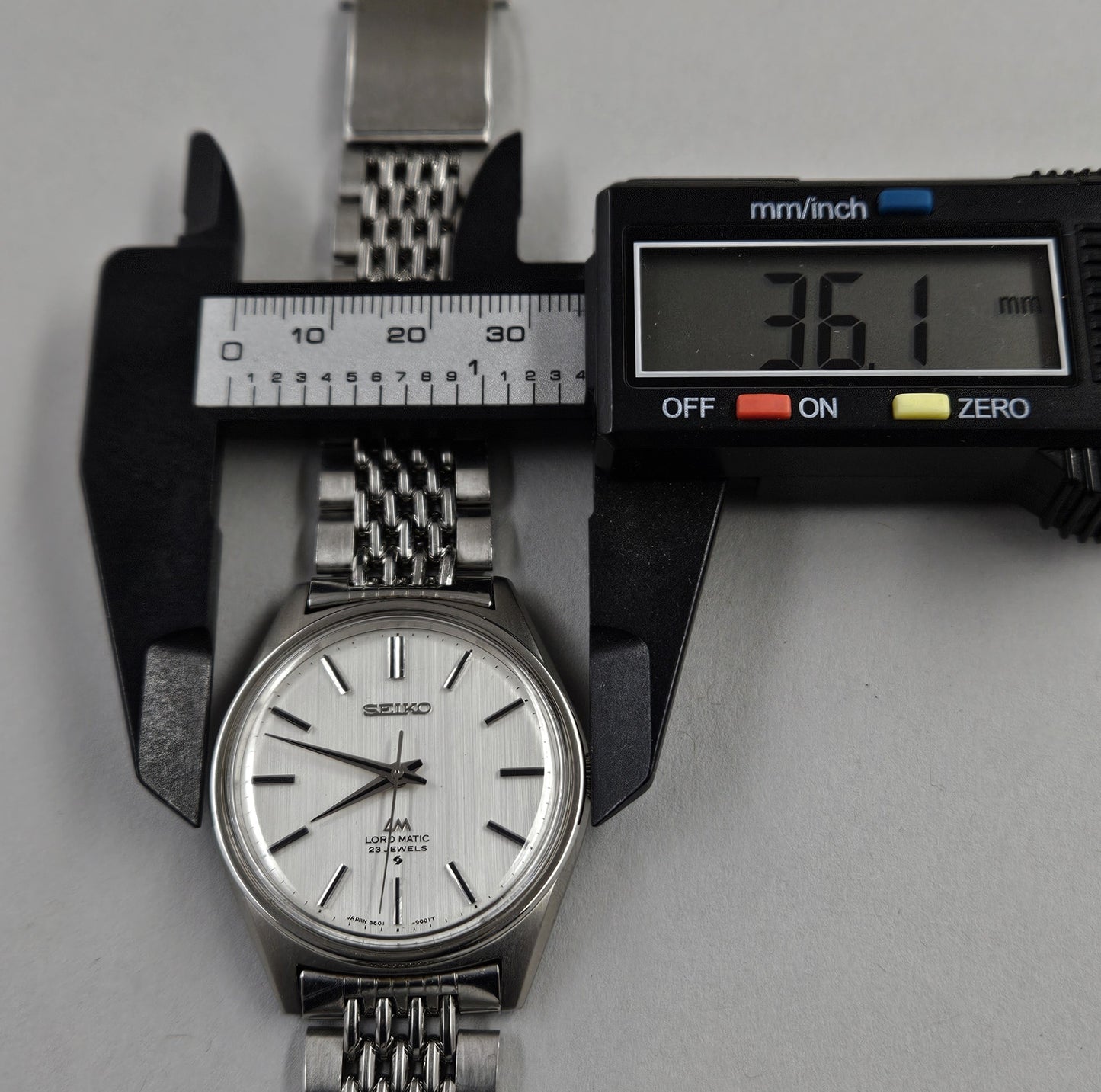 Seiko Lord Matic 5601-9000
