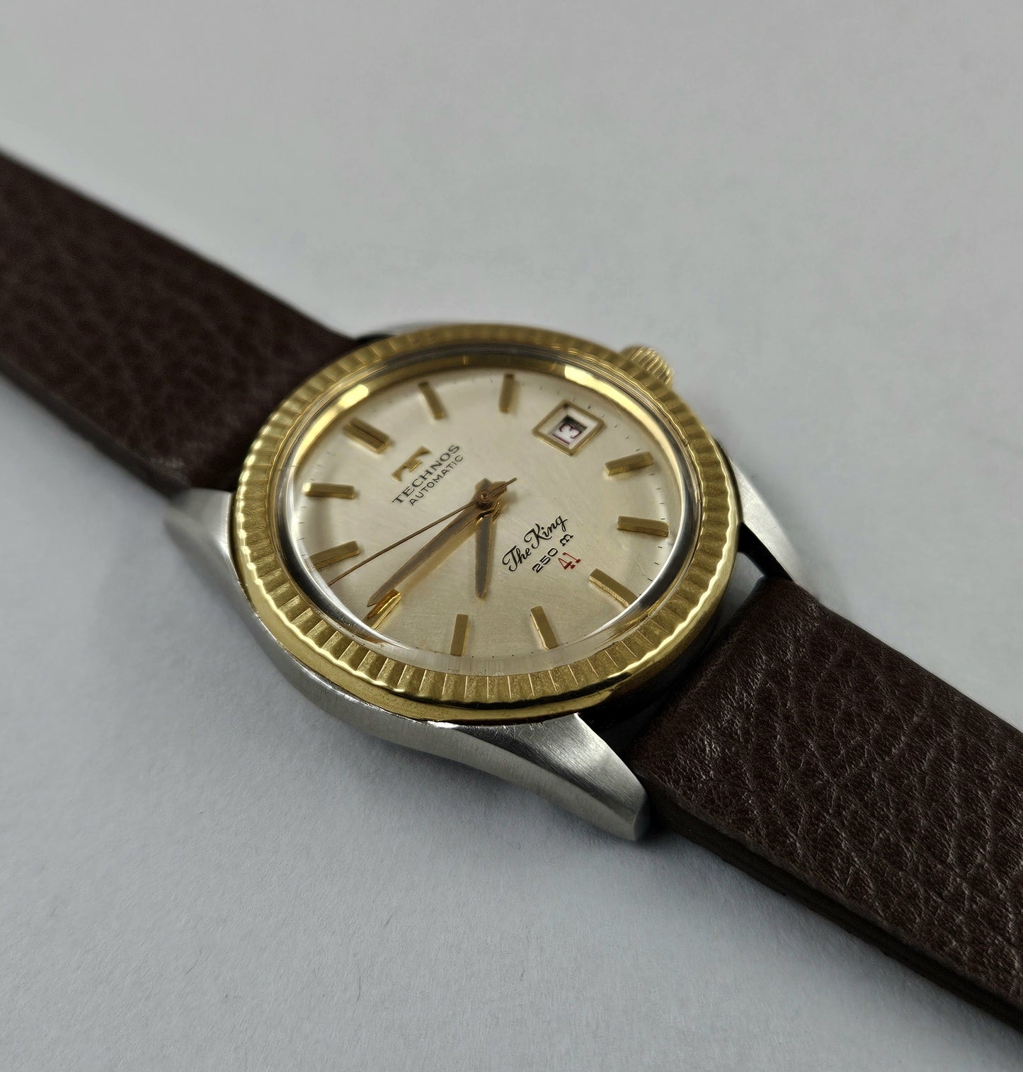 Technos The King 2472