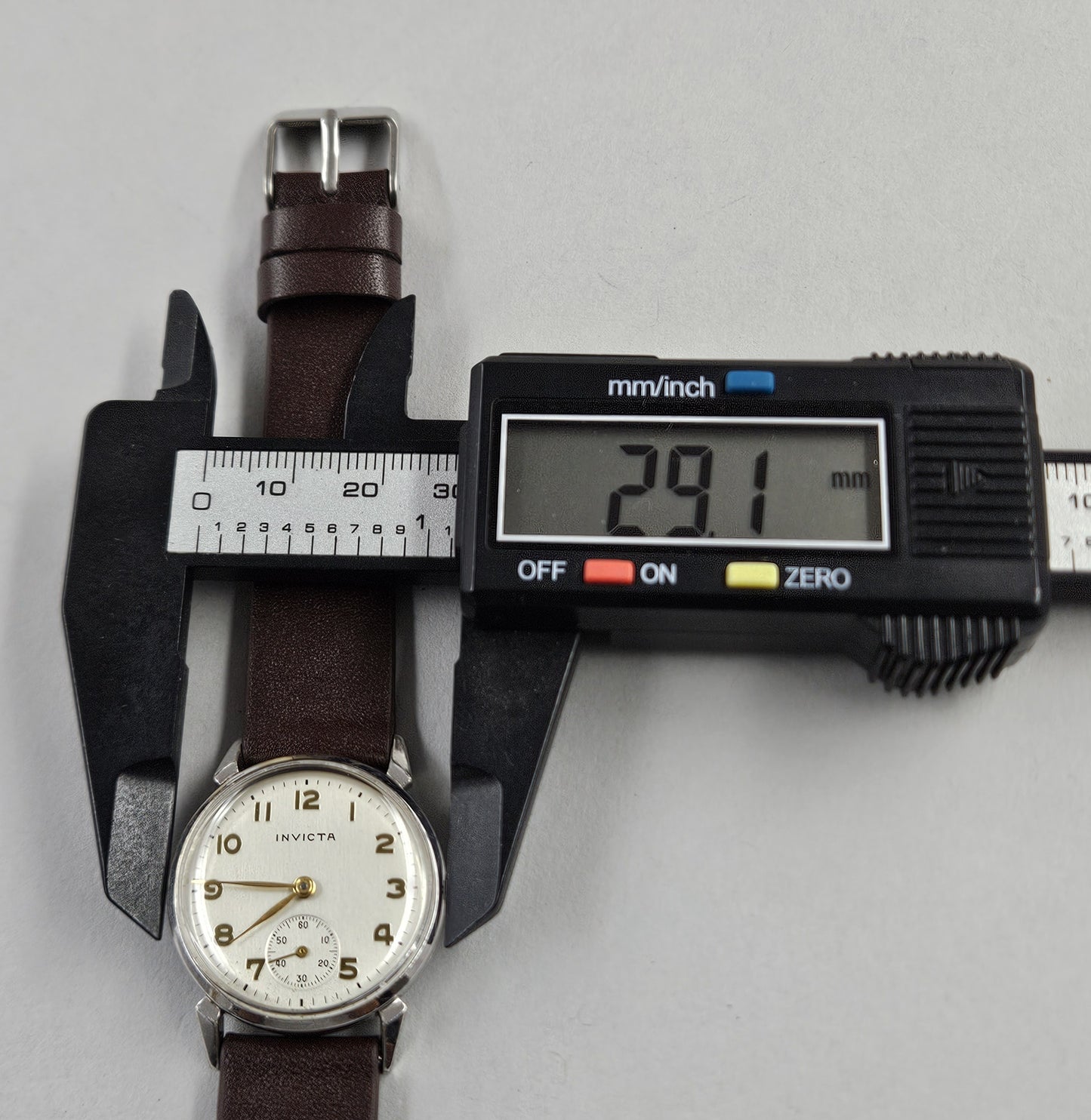 Invicta Military Style AS1215