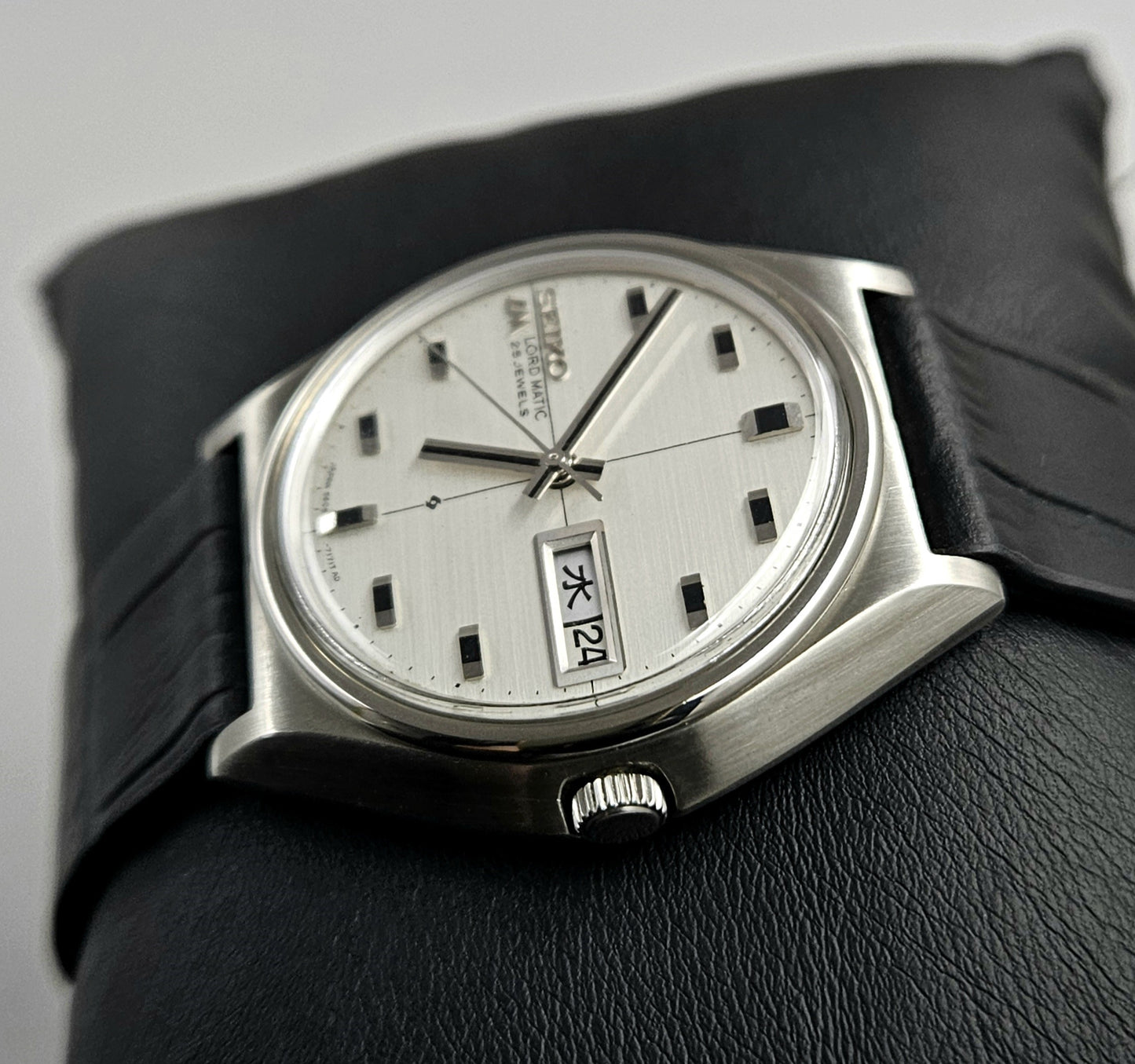 Seiko Lord Matic 5606-7010