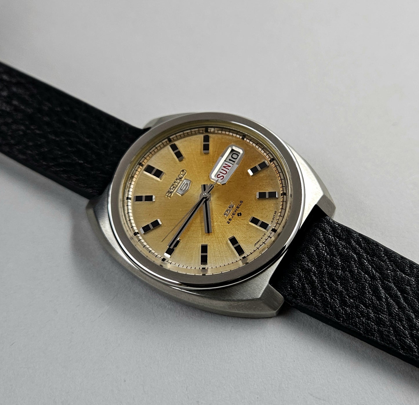 Seiko 5 DX 6106-8180
