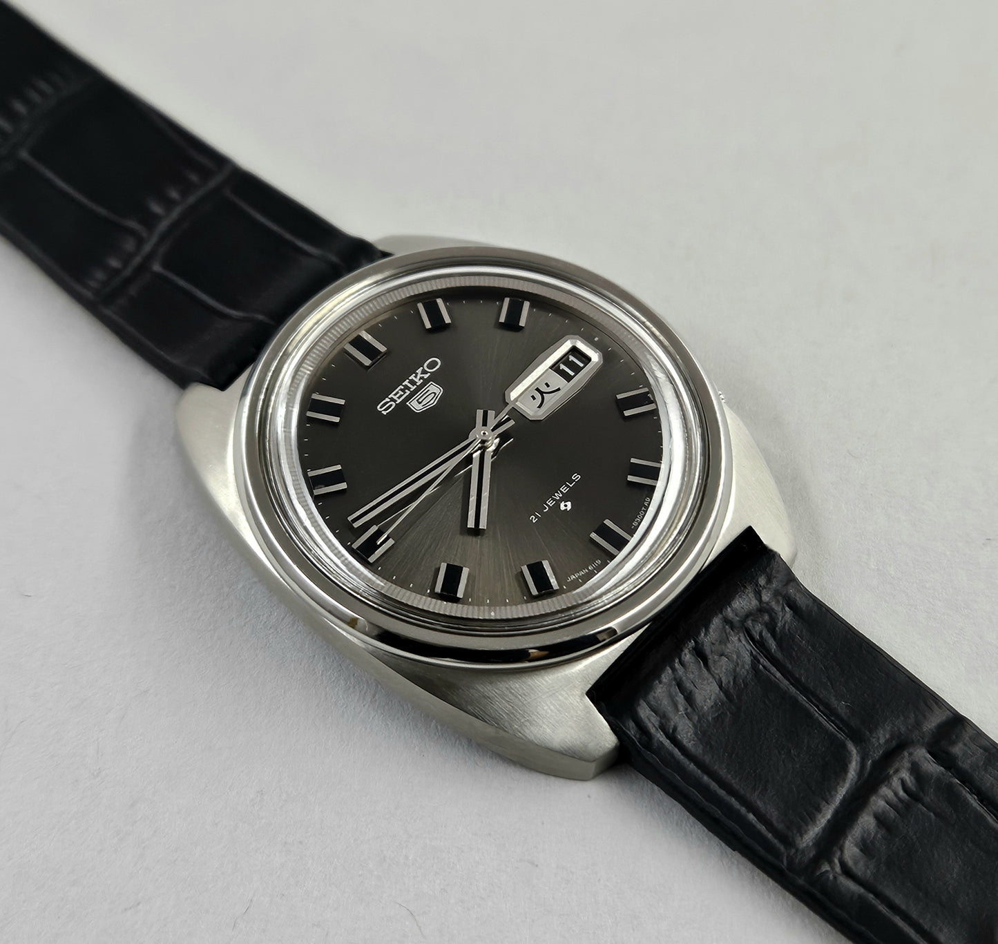 Seiko 5 6119-8250