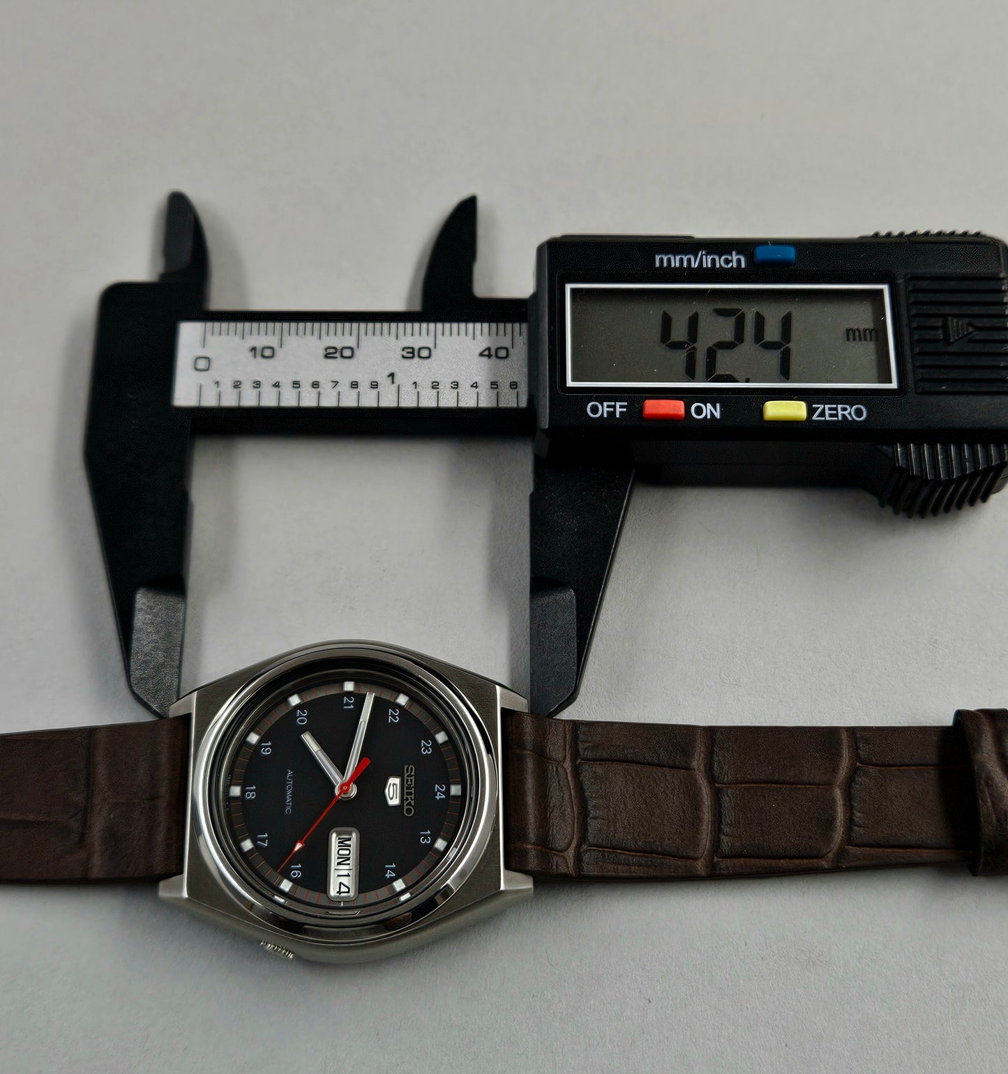 Seiko 5 7S26-8760