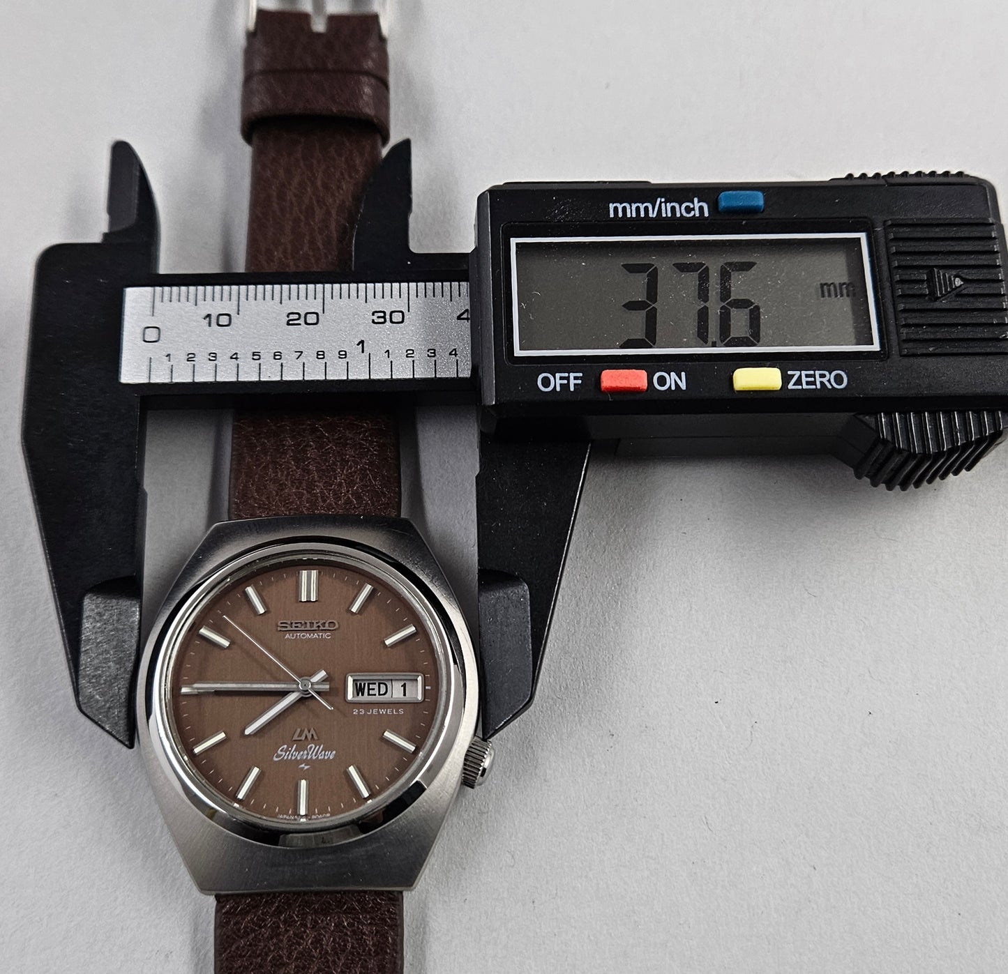 Seiko Lord Matic Silverwave 5216-8040