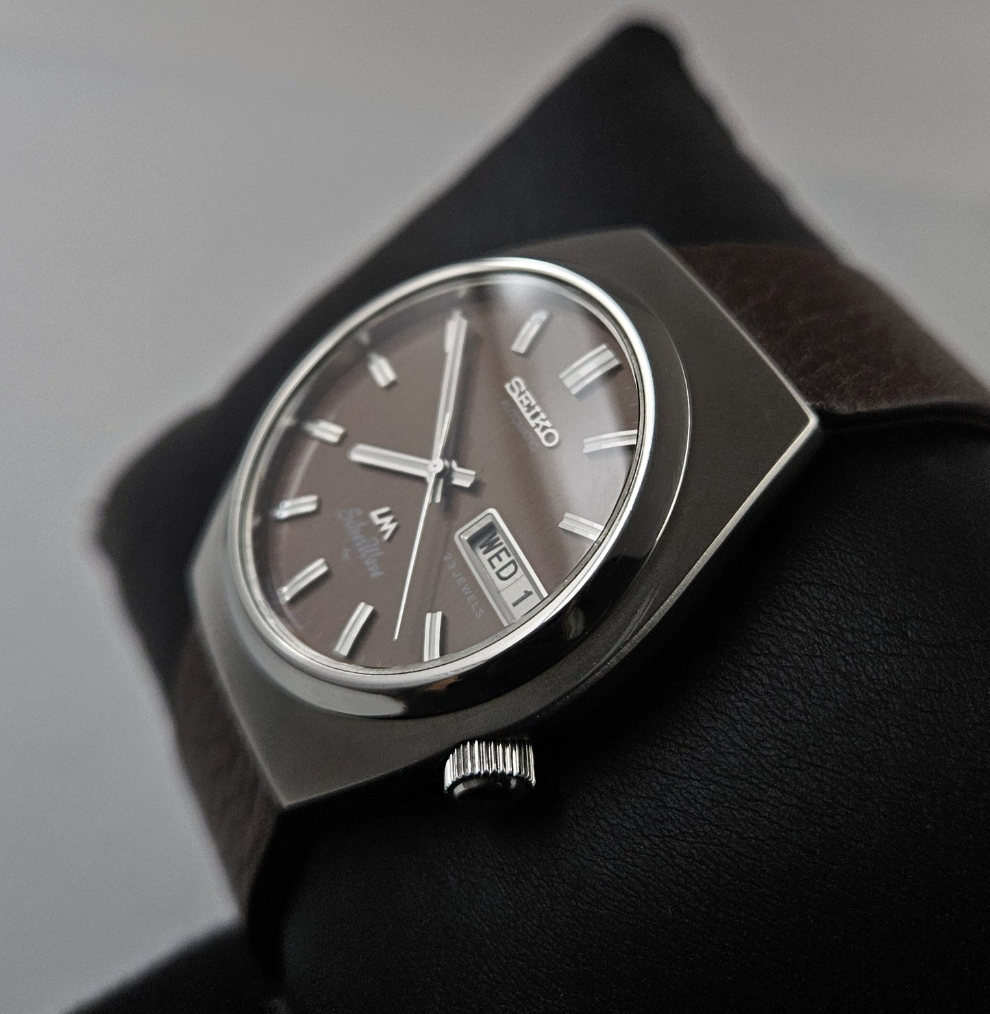Seiko Lord Matic Silverwave 5216-8040