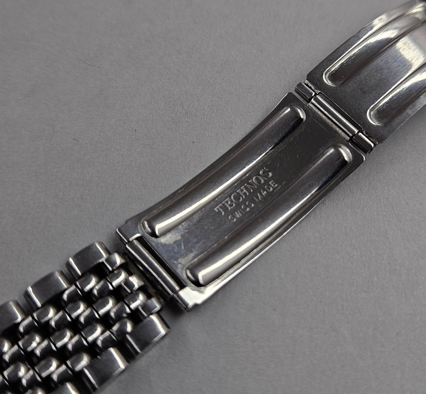 Technos Star Chief 2472