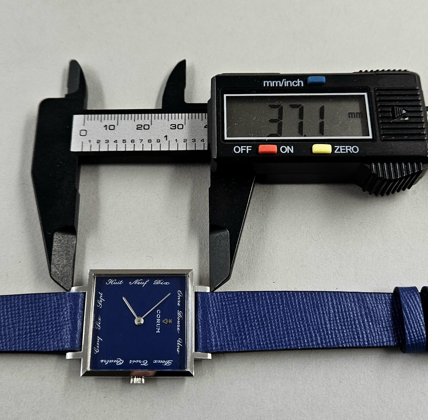 Corum Buckingham 423