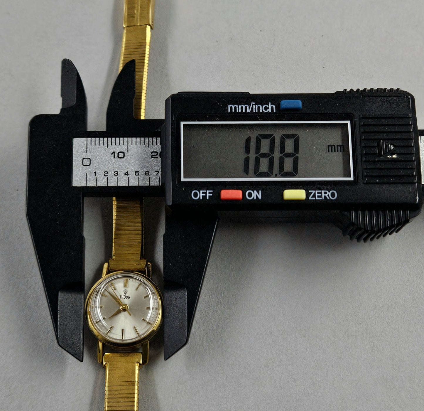 Tudor Precision Lady 1733