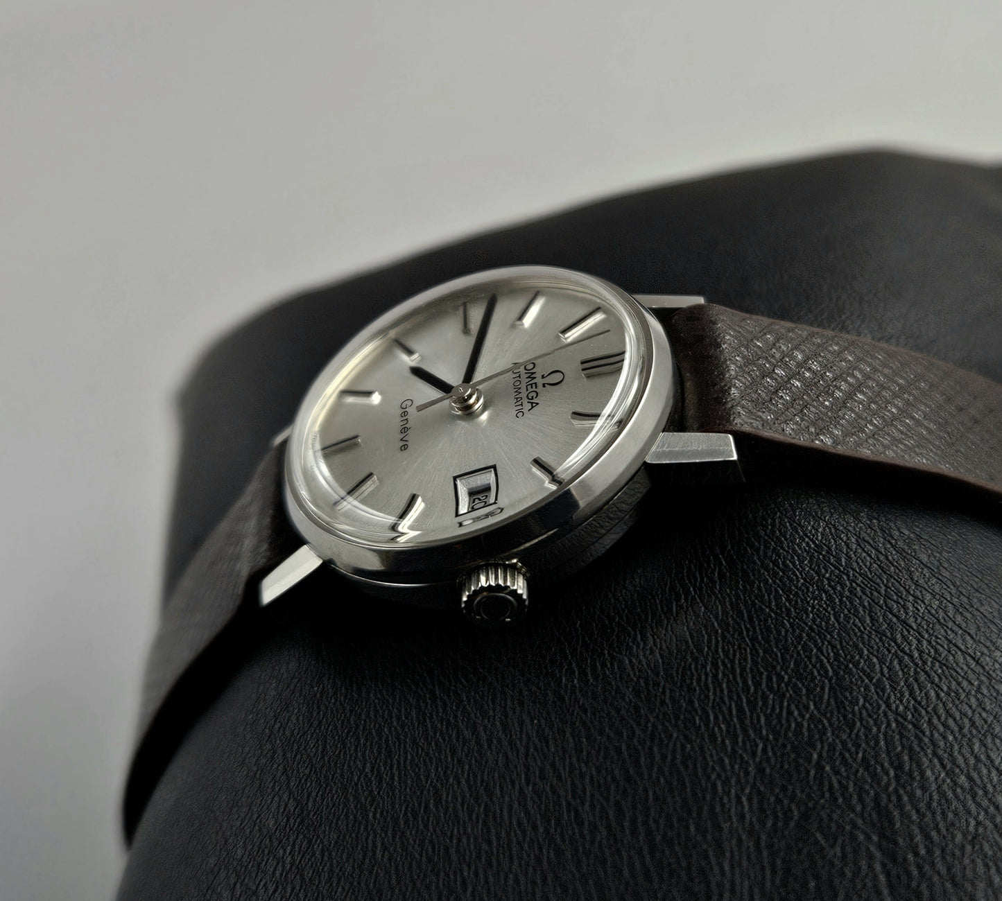 Omega Geneve 562.0018