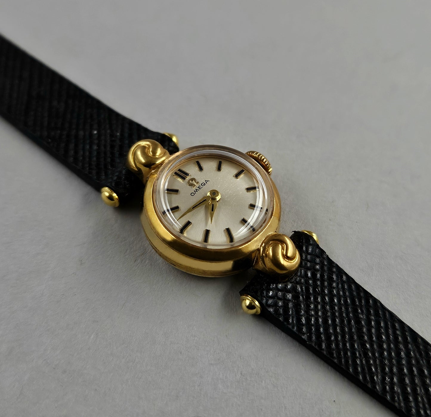 Omega Vintage Lady 10970-1