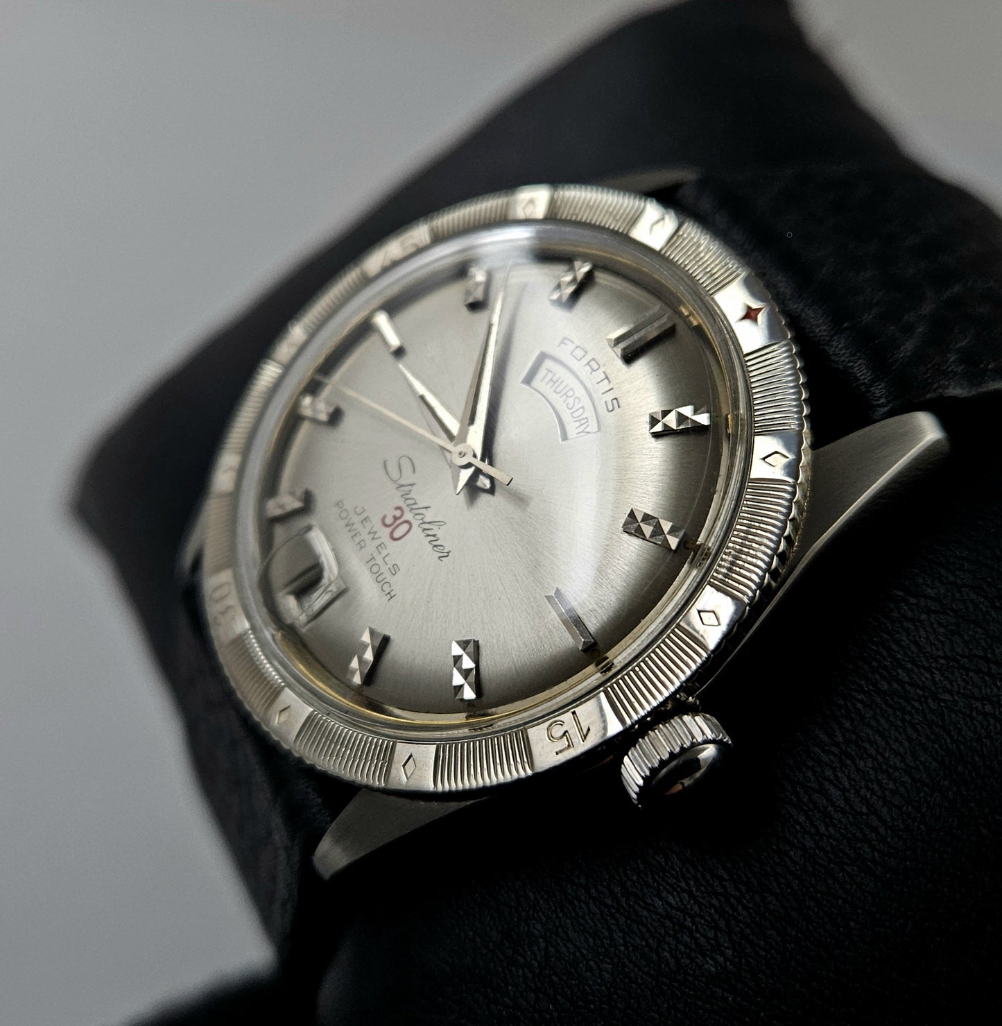 Fortis Stratoliner 6155