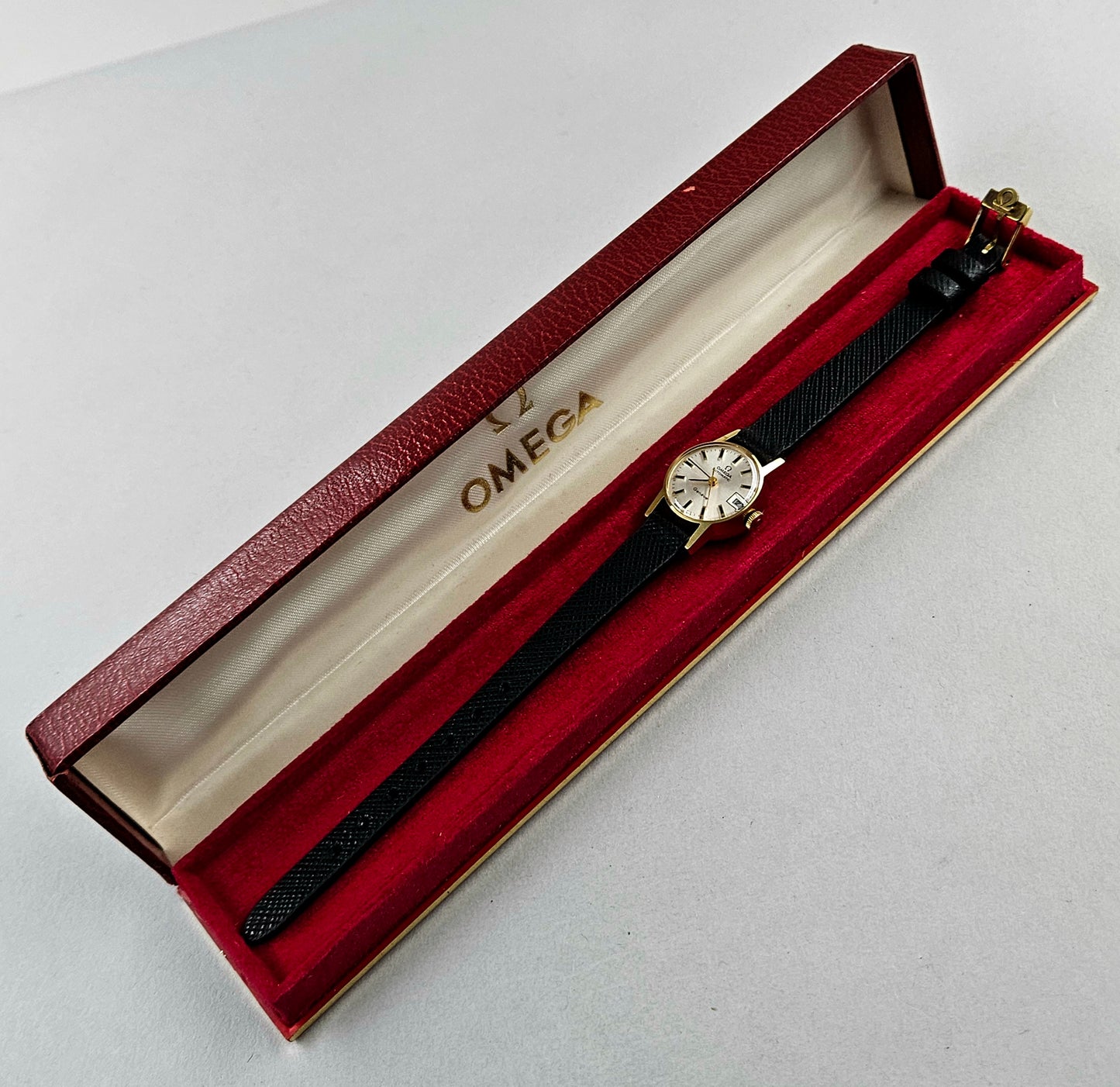 Omega Geneve Lady 562.016