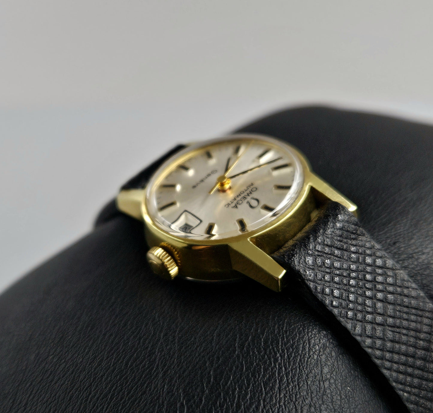 Omega Geneve Lady 562.016