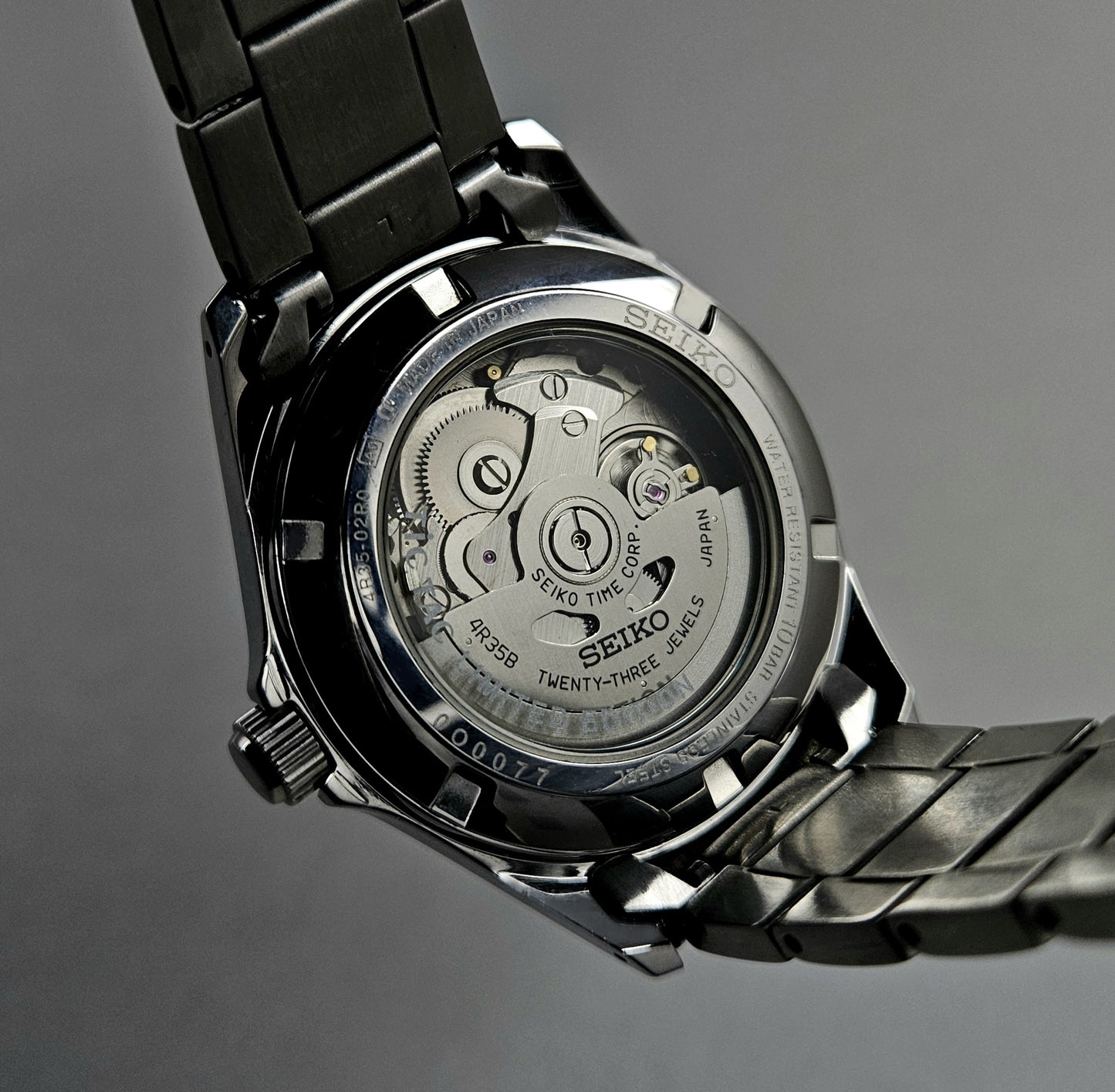 Seiko TicTac 4R35-02R0