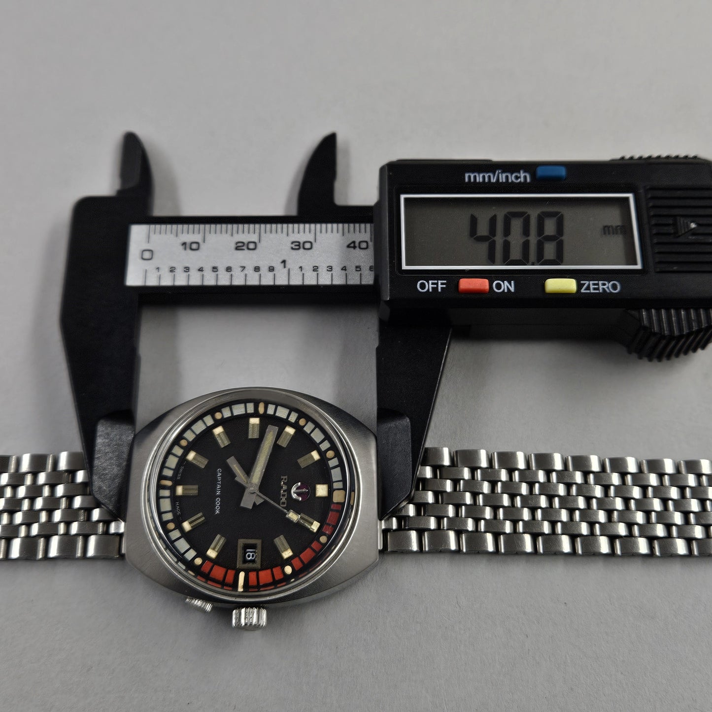 Rado Captain Cook 11773/2