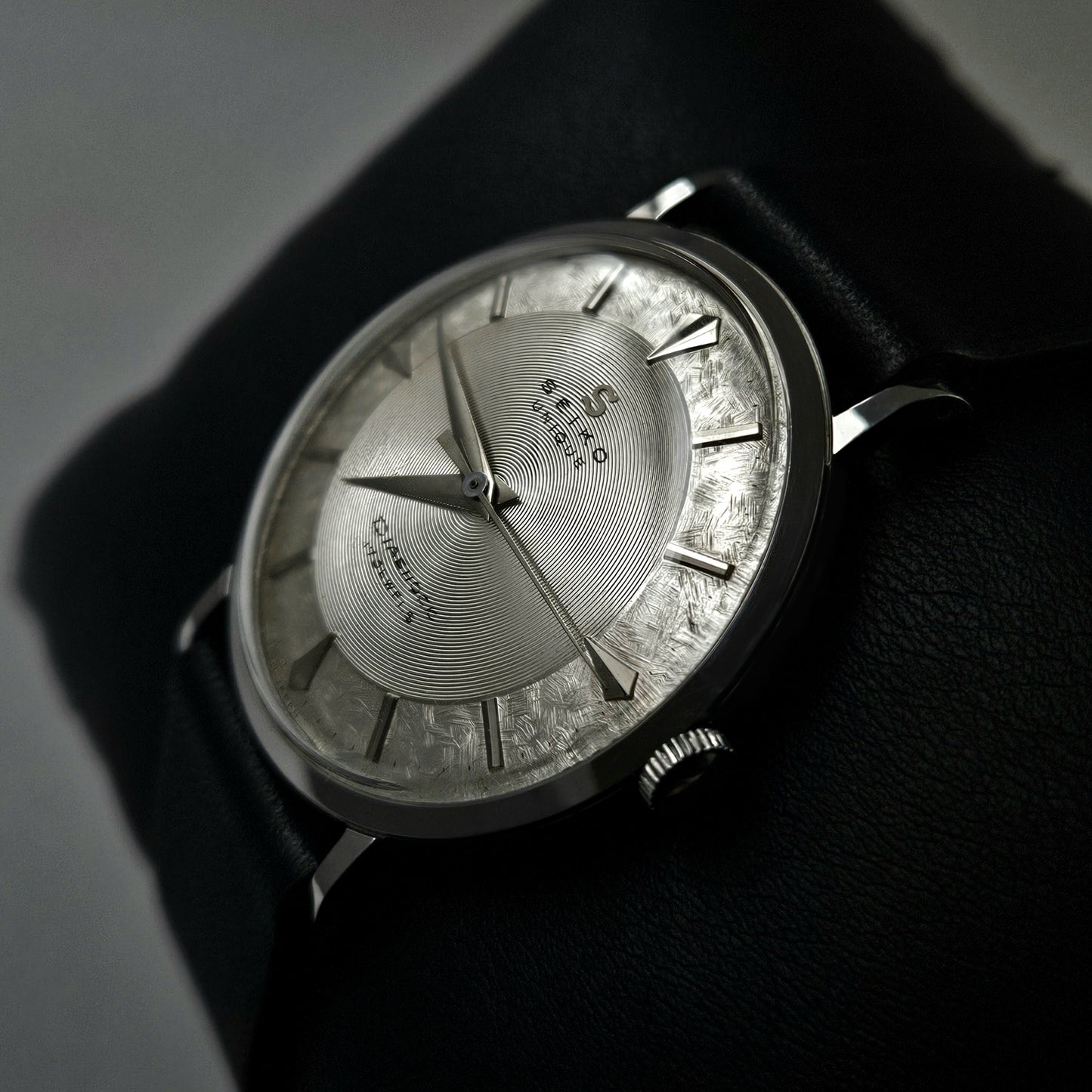 Seiko Unique J14001A