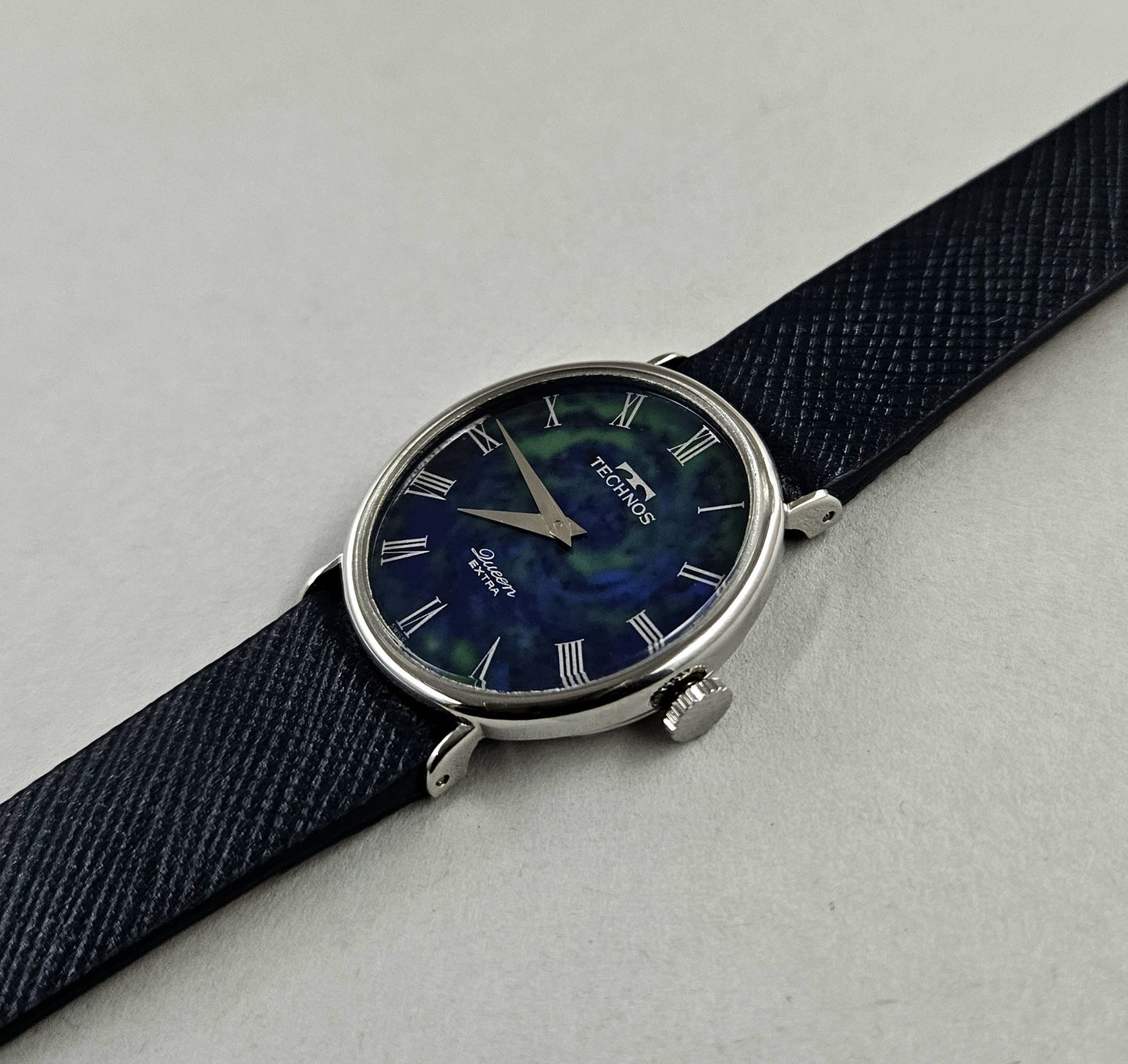 Technos Queen 6365