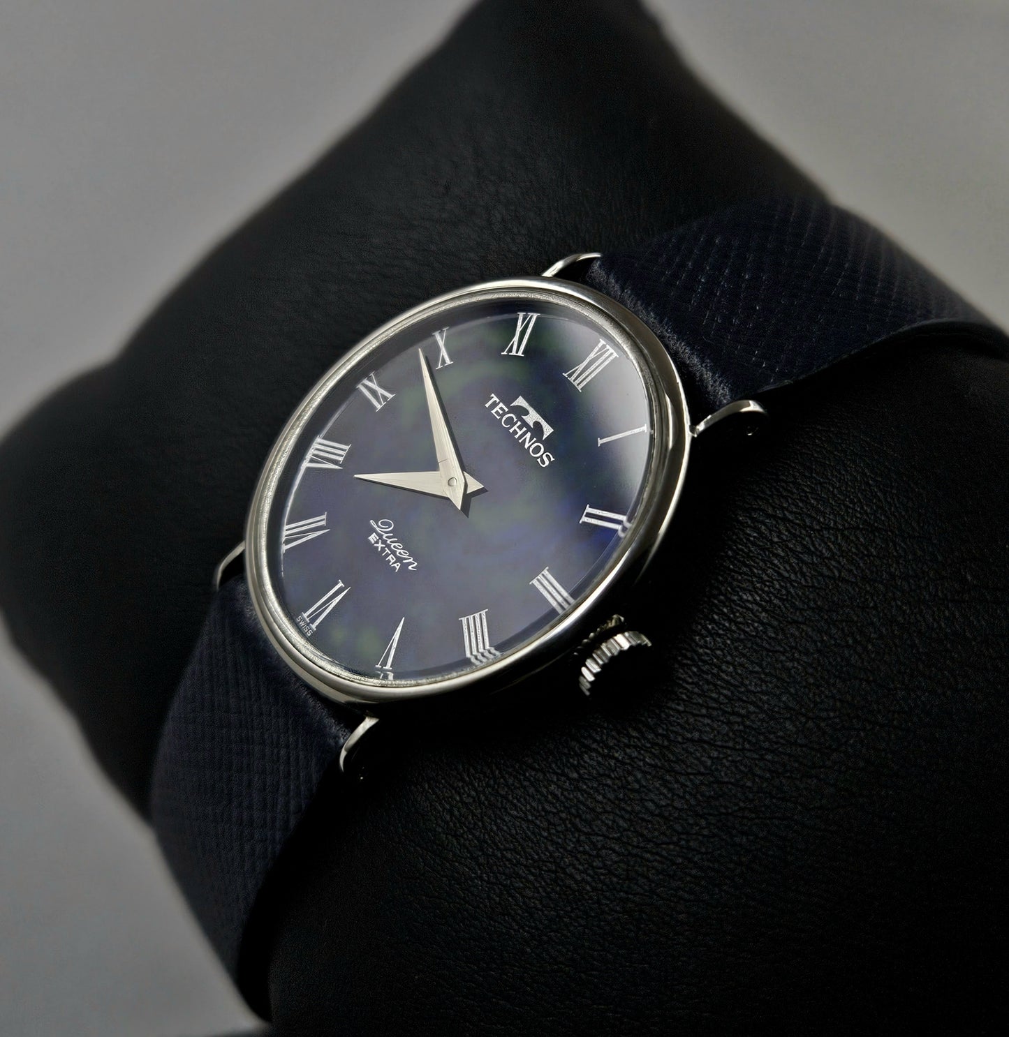 Technos Queen 6365