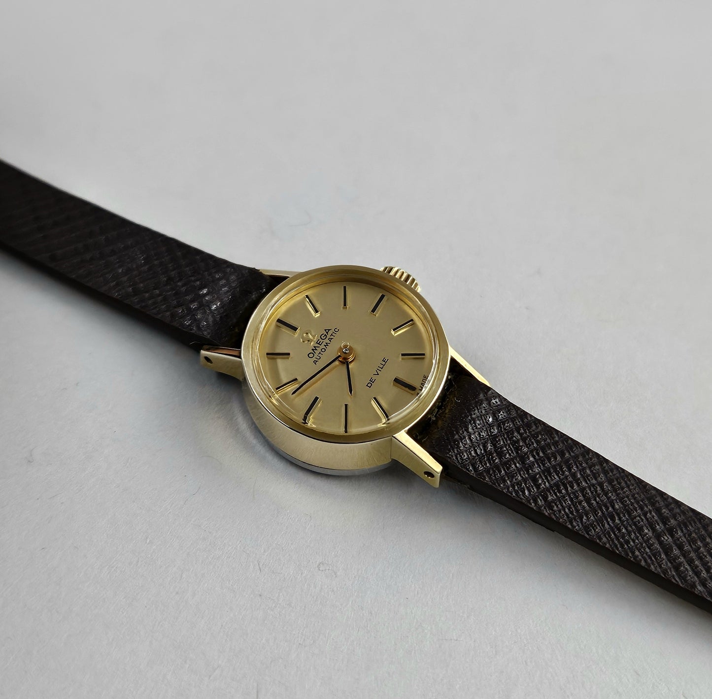 Omega De Ville Lady 551.037