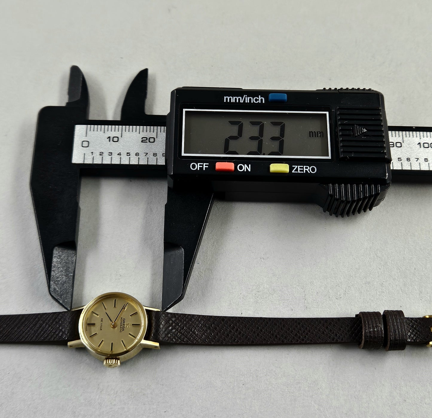 Omega De Ville Lady 551.037
