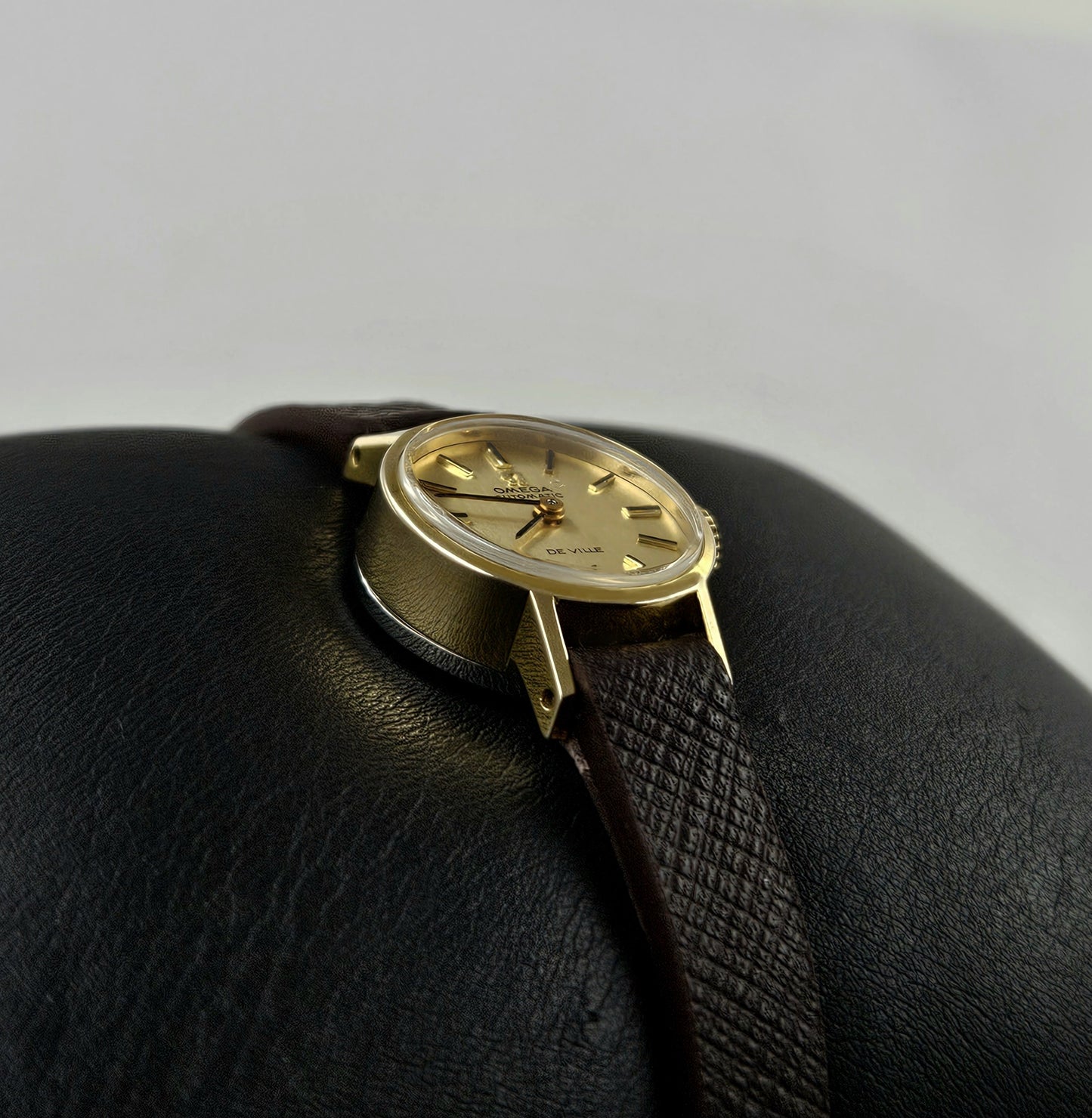 Omega De Ville Lady 551.037