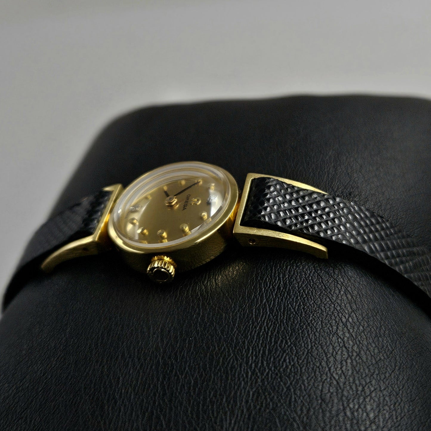Omega Lady 18K Gold 511.199