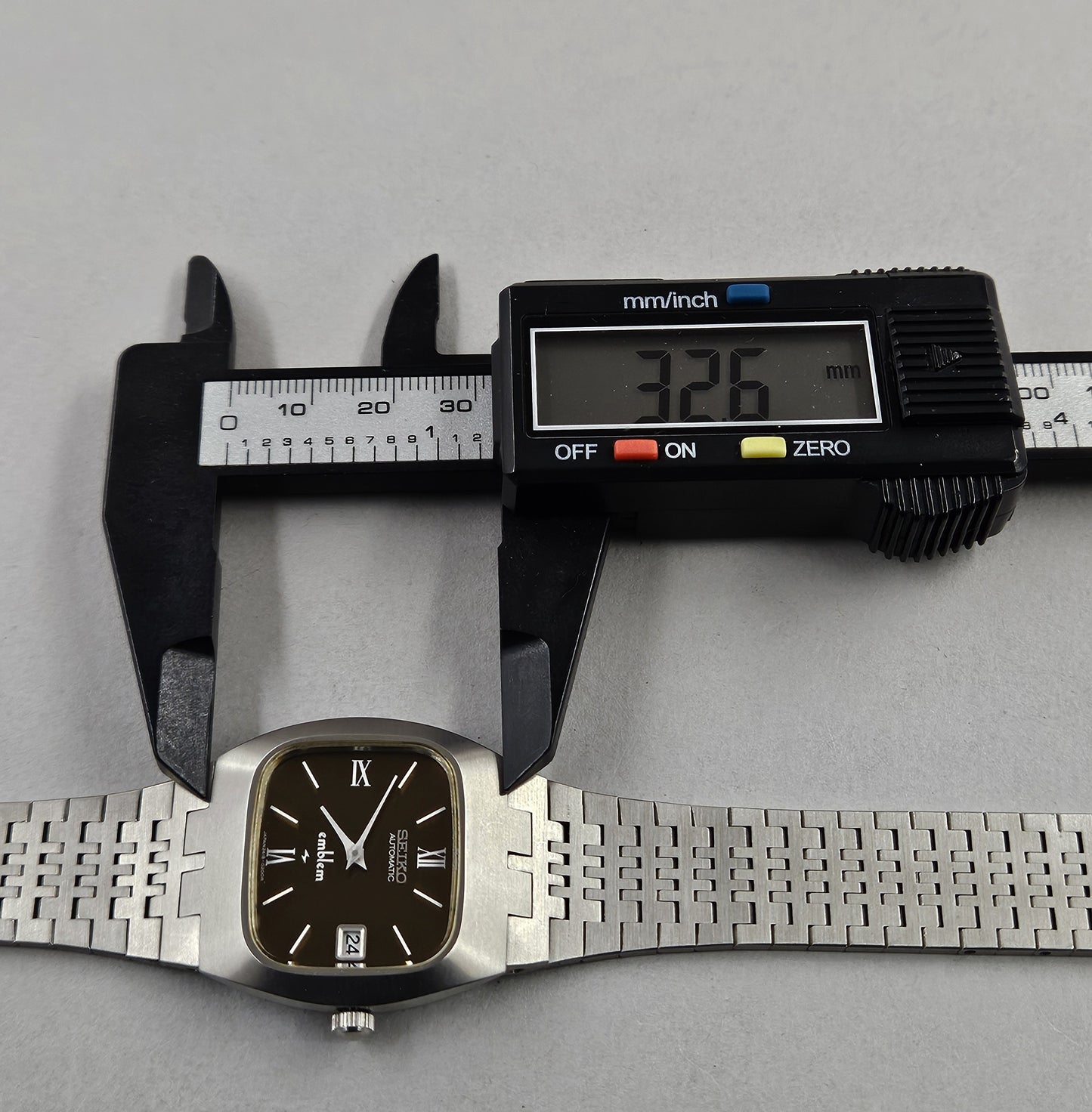 Seiko Emblem 2418-3020