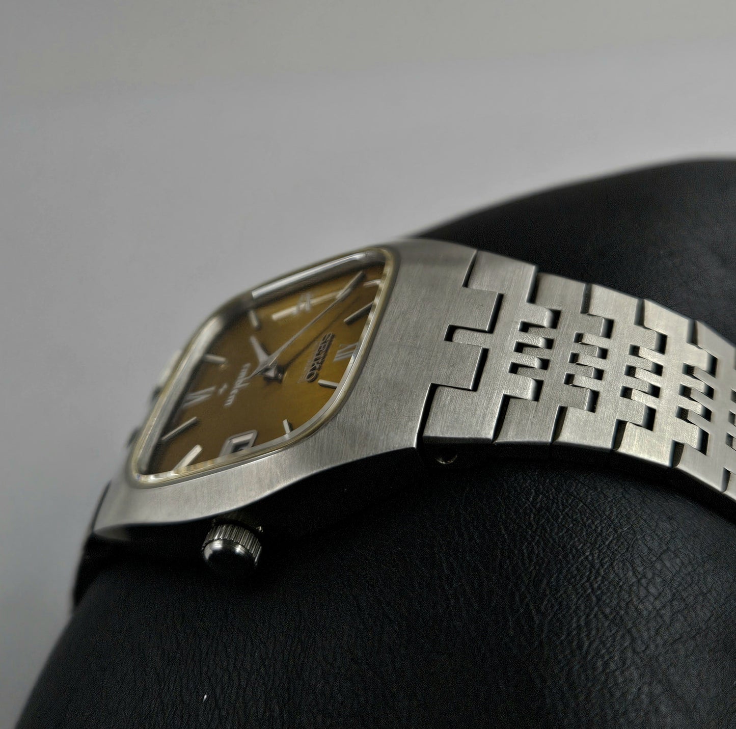 Seiko Emblem 2418-3020
