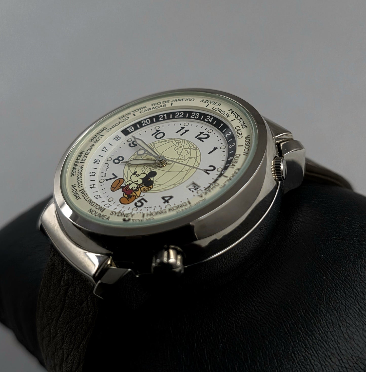 Seiko Alba Mickey Mouse V732-0J30