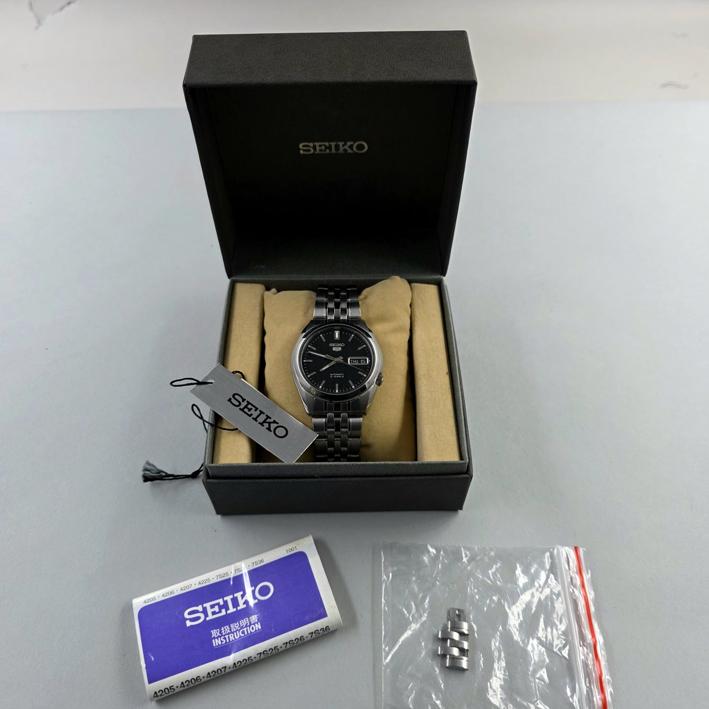 Seiko 5 7S26-01V0
