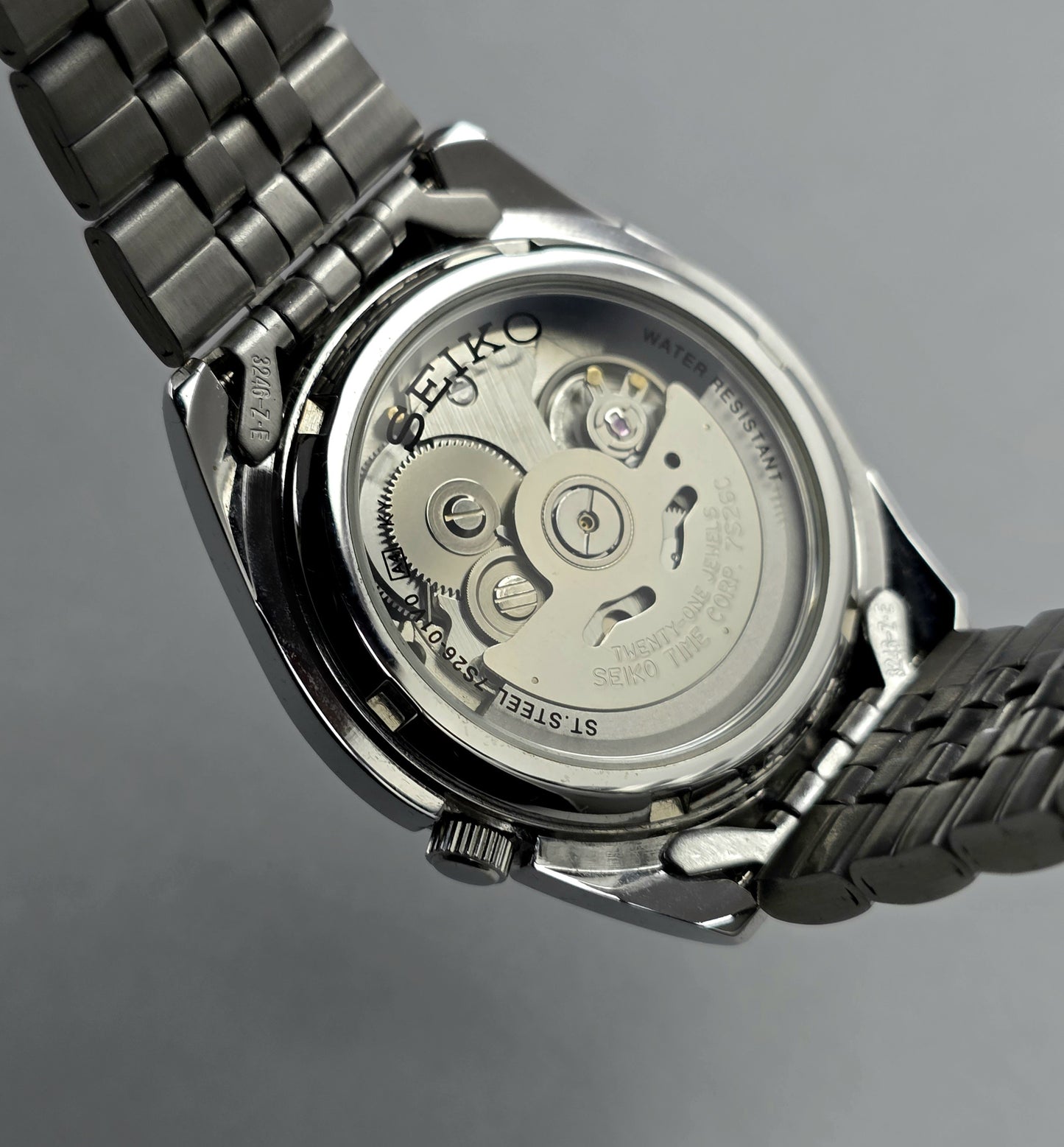 Seiko 5 7S26-01V0