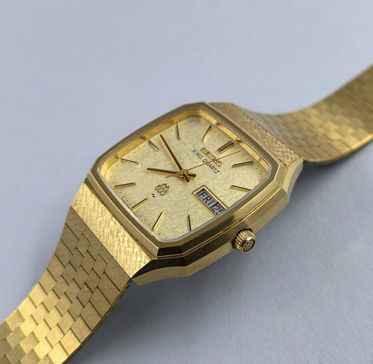 Seiko King Quartz 9223-5000
