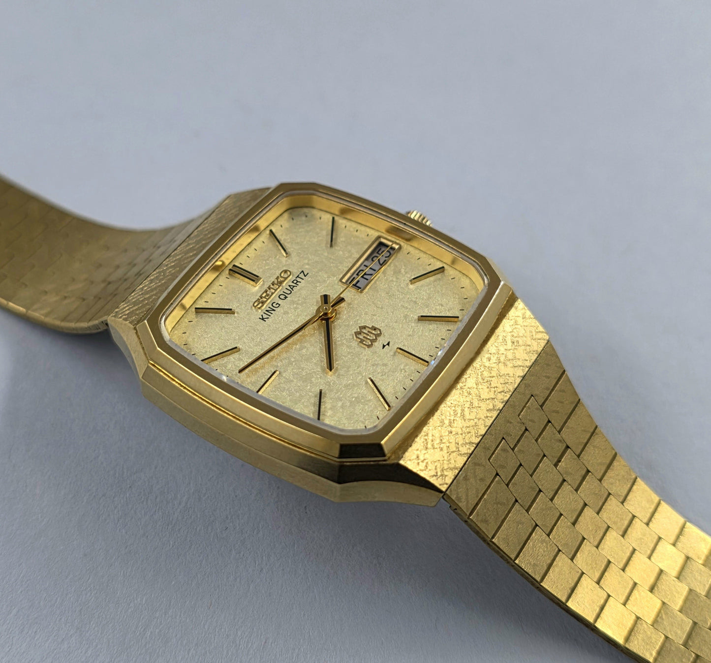 Seiko King Quartz 9223-5000
