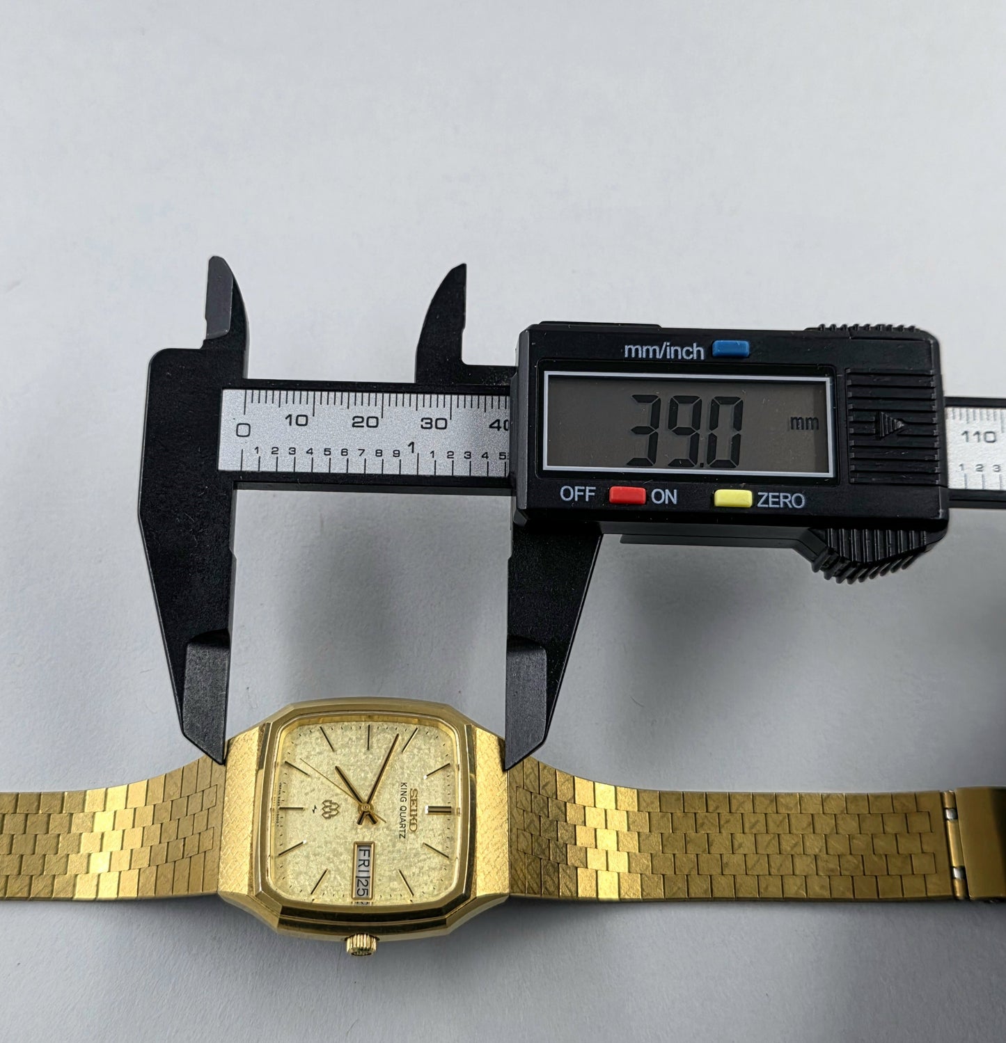 Seiko King Quartz 9223-5000