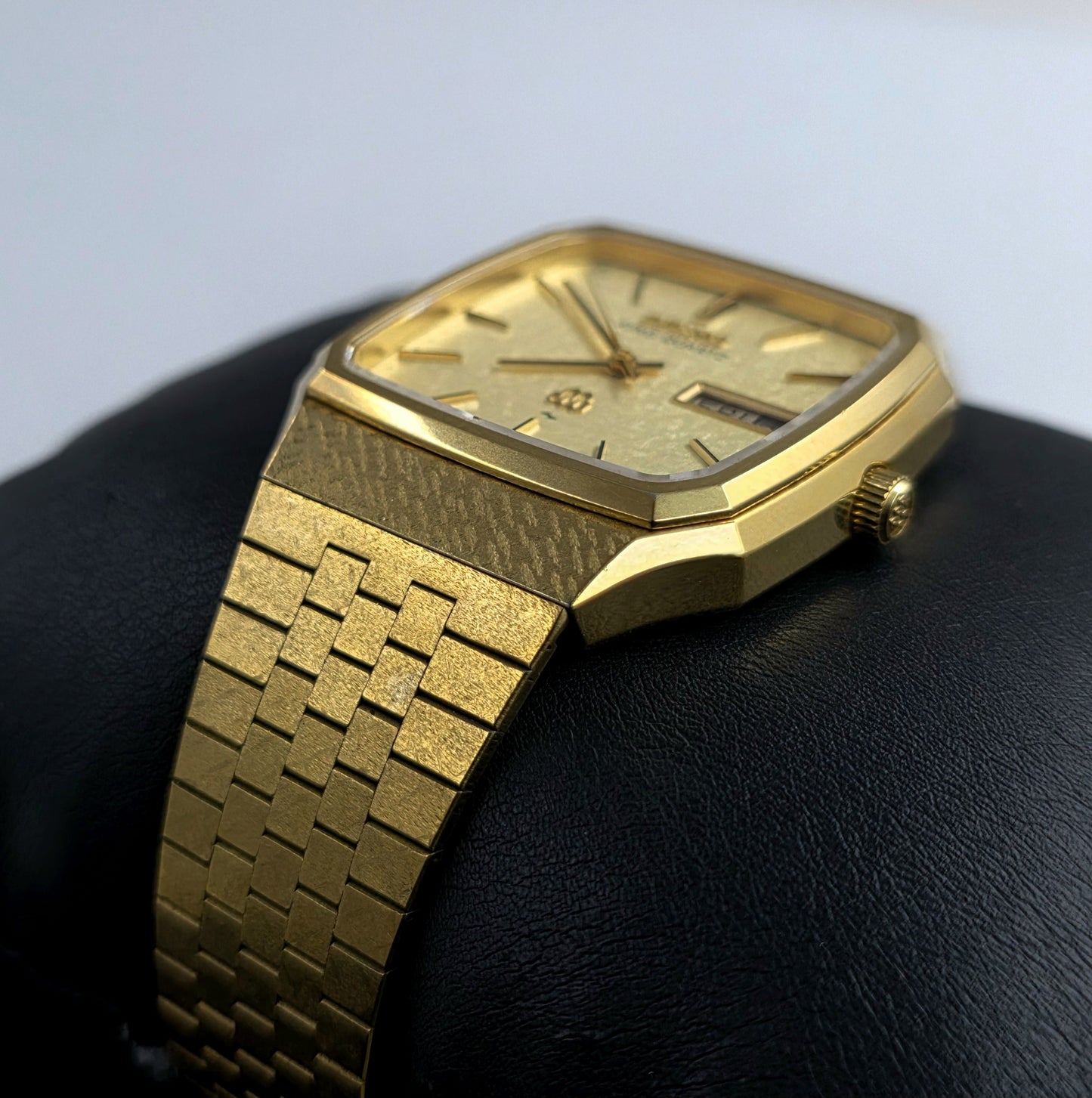 Seiko King Quartz 9223-5000