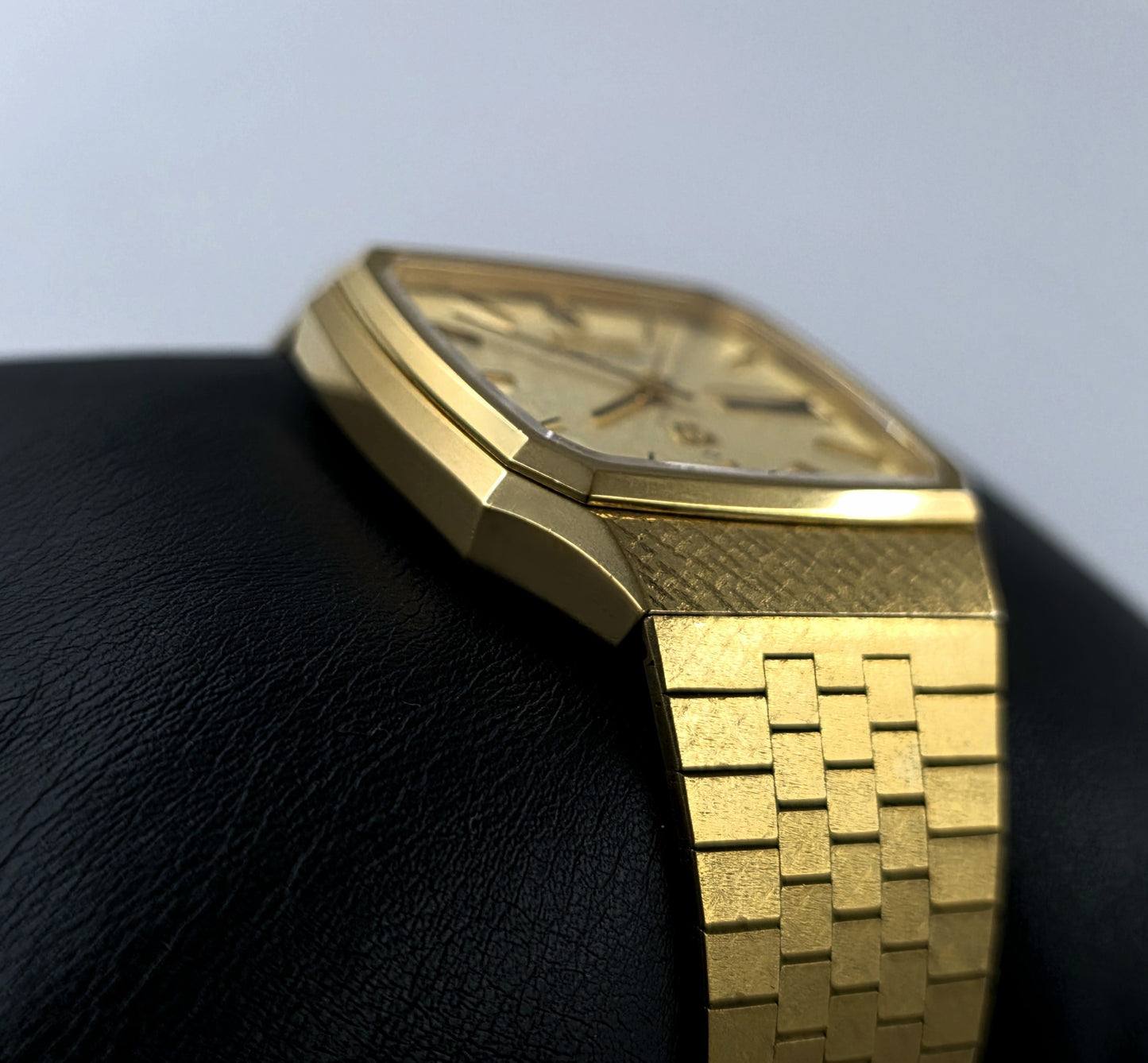Seiko King Quartz 9223-5000