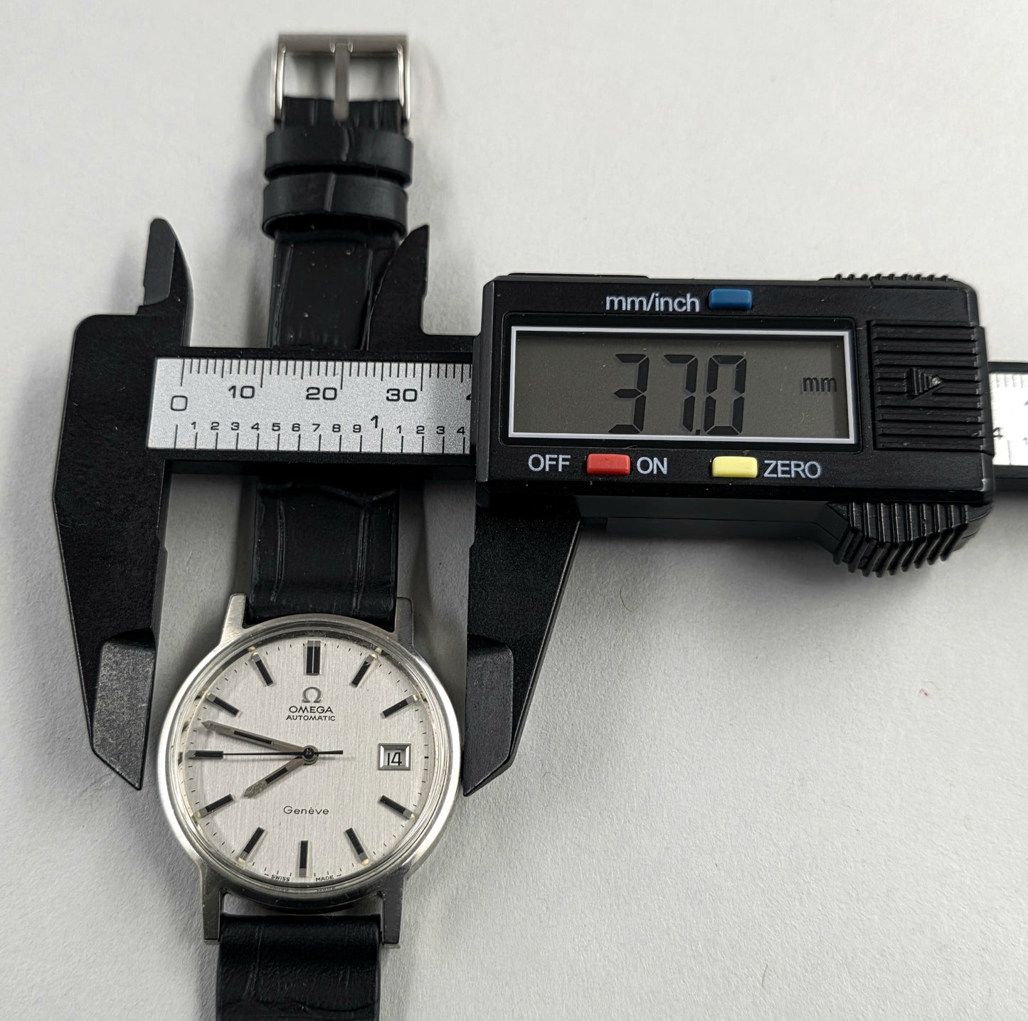 Omega Genève 166.0098