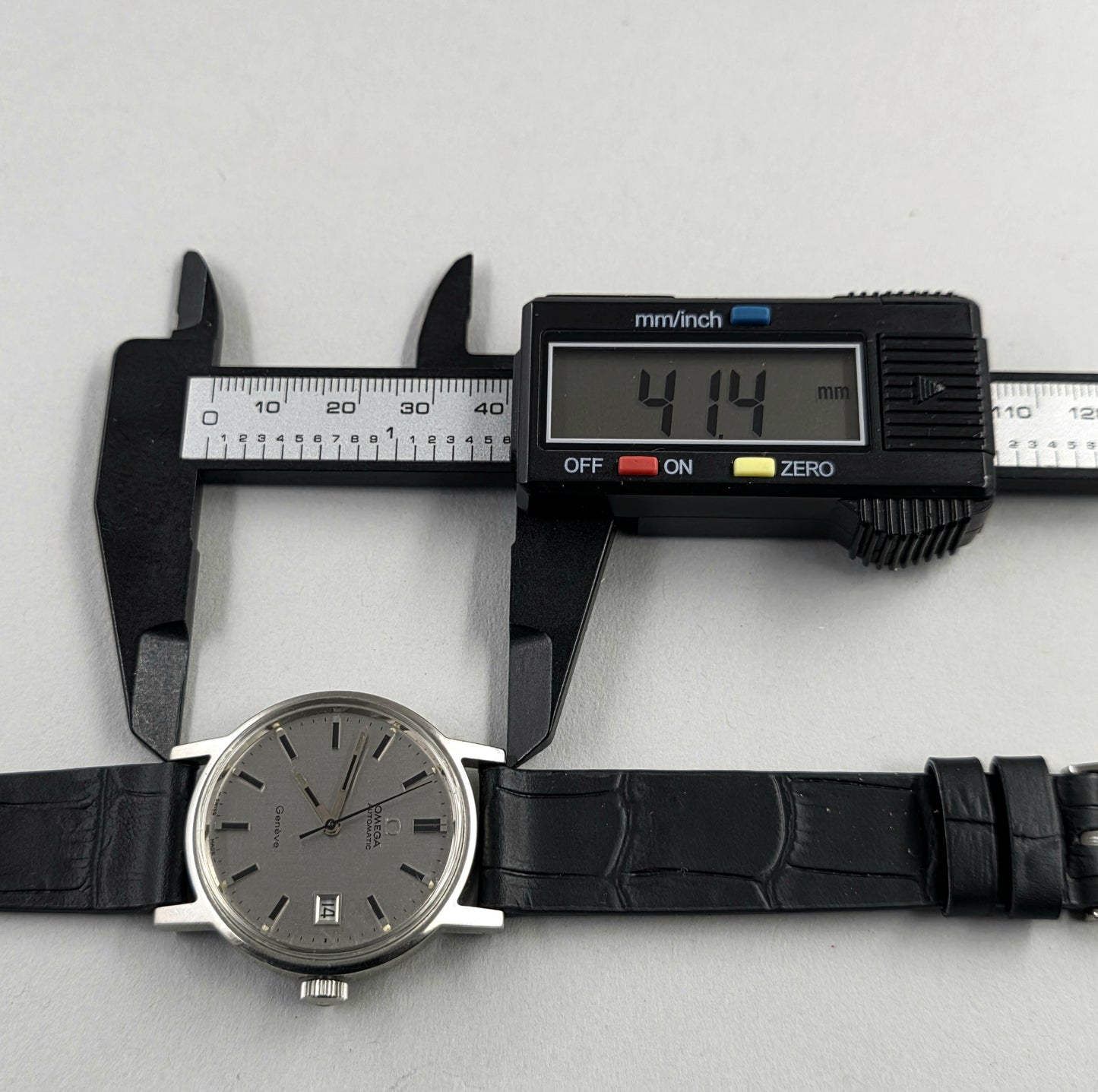 Omega Genève 166.0098