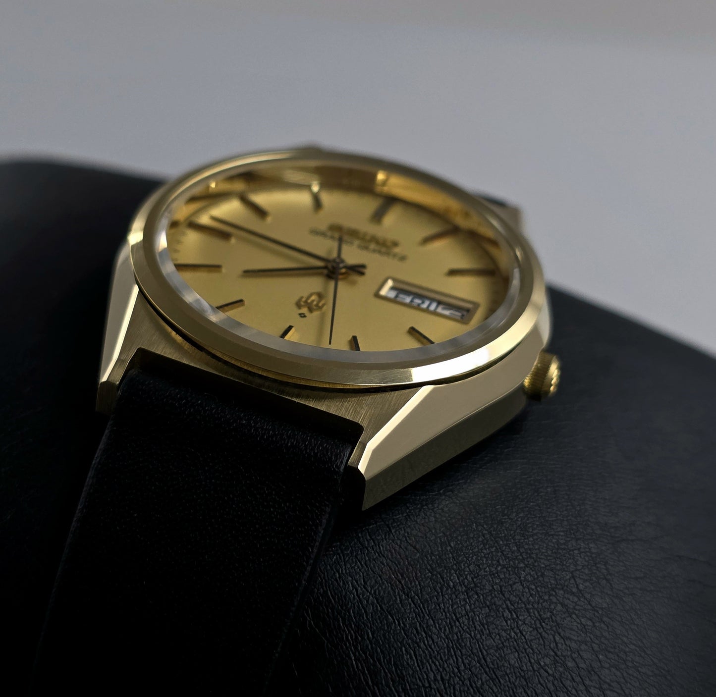 Seiko Grand Quartz 4843-8110 Cap Gold