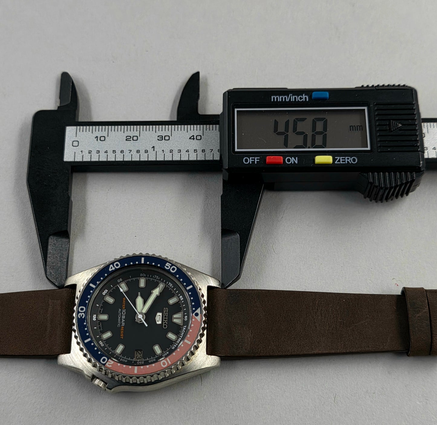 Seiko 5 Pepsi 7002‑7010
