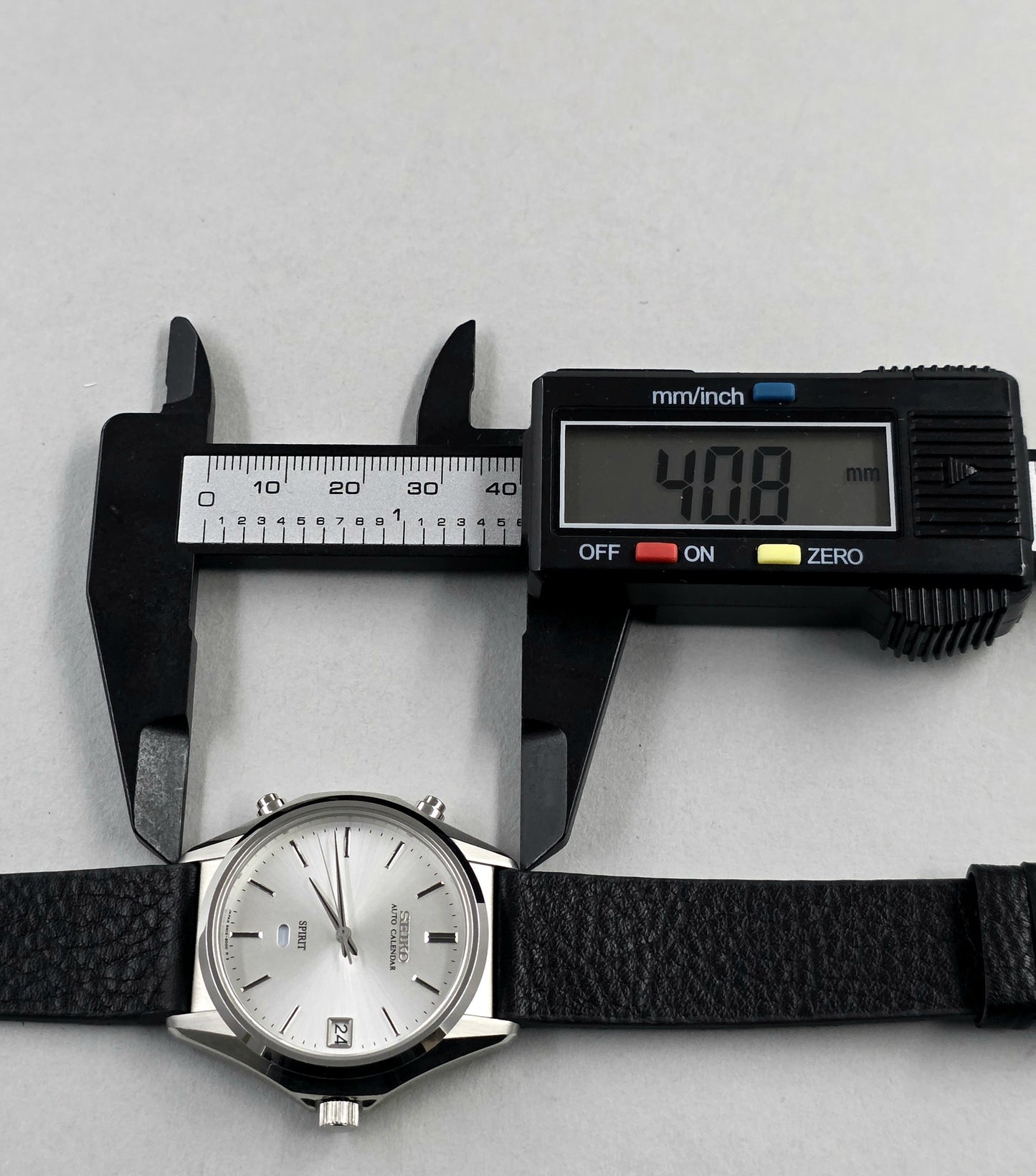 Seiko Spirit 6M12-8000