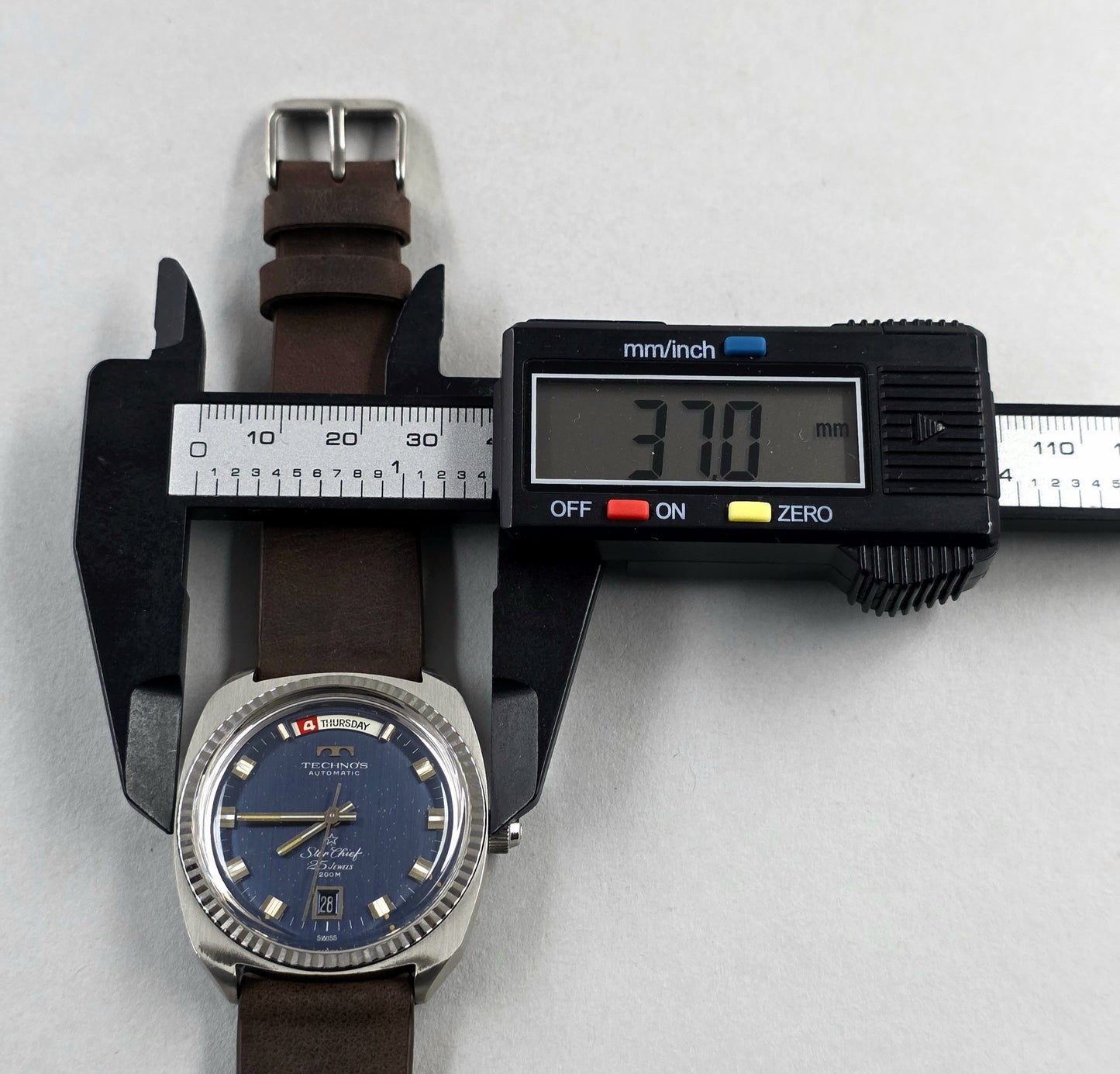 Technos Star Chief 1452
