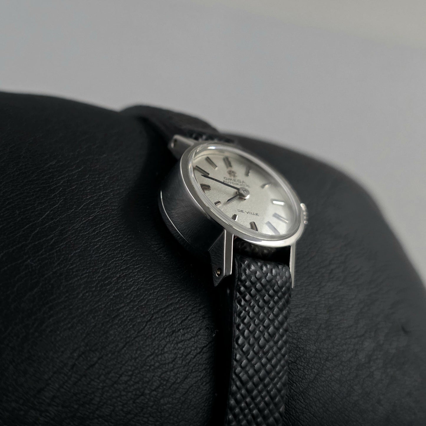 Omega De Ville STP 551.037