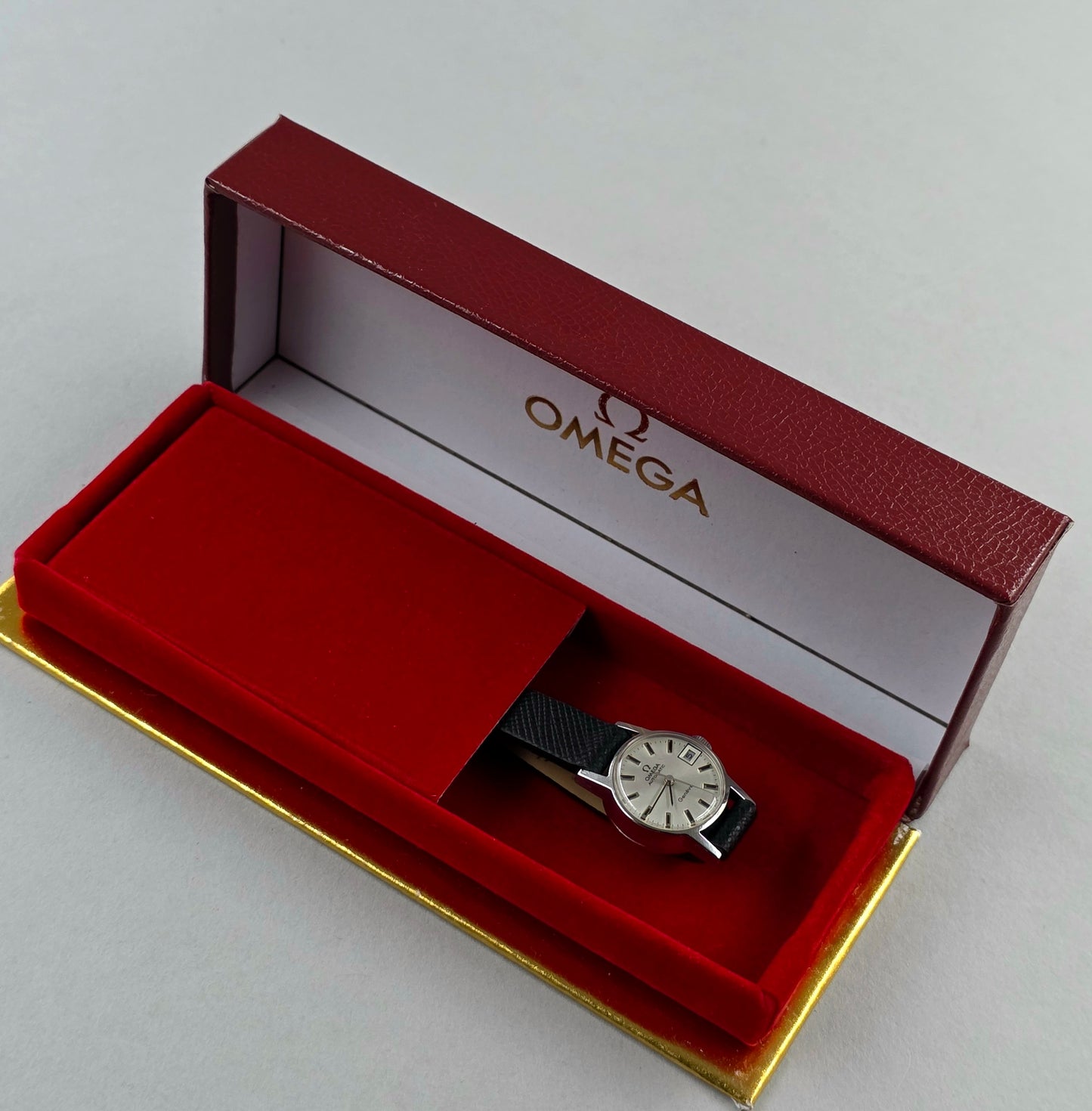Omega Genève Lady 562.016
