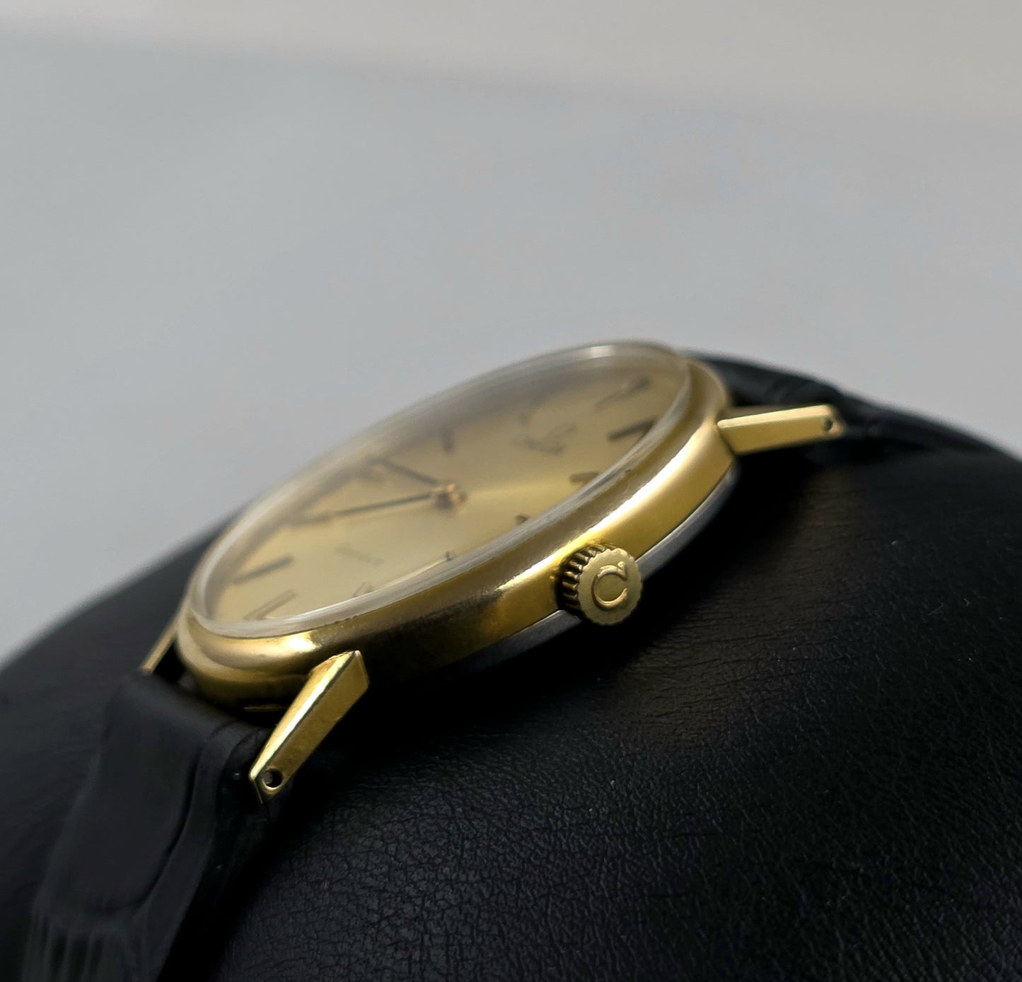 Omega Genève 511.416