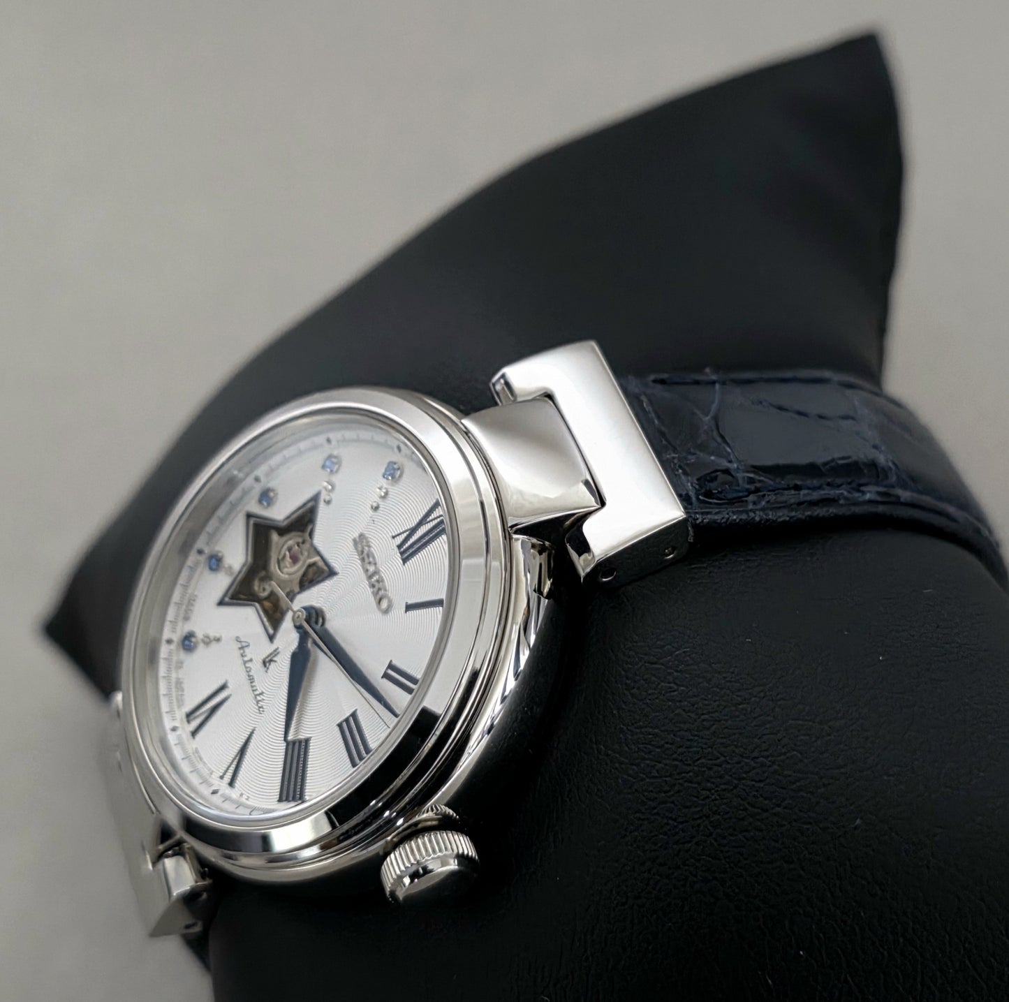 Seiko Lukia Lady 4R38-01L0