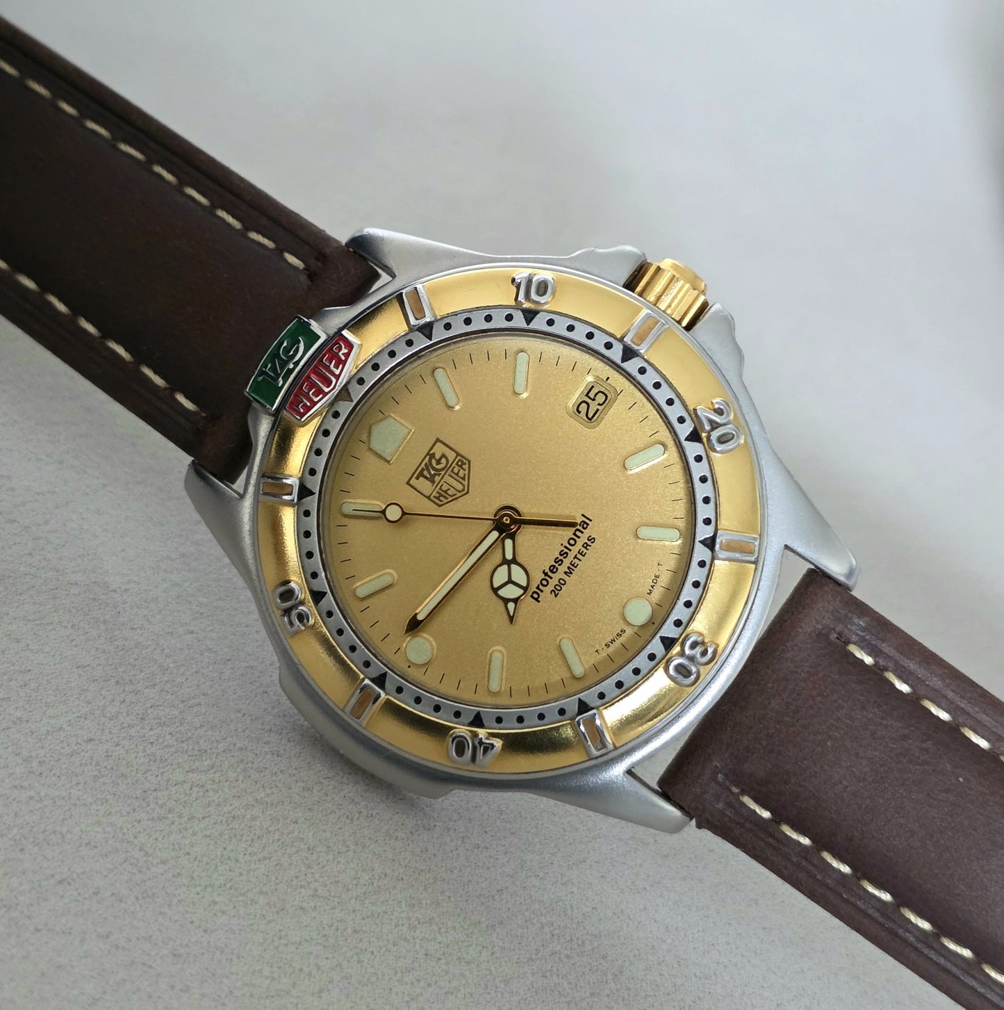 Tag Heuer 995.406A Professional 200M