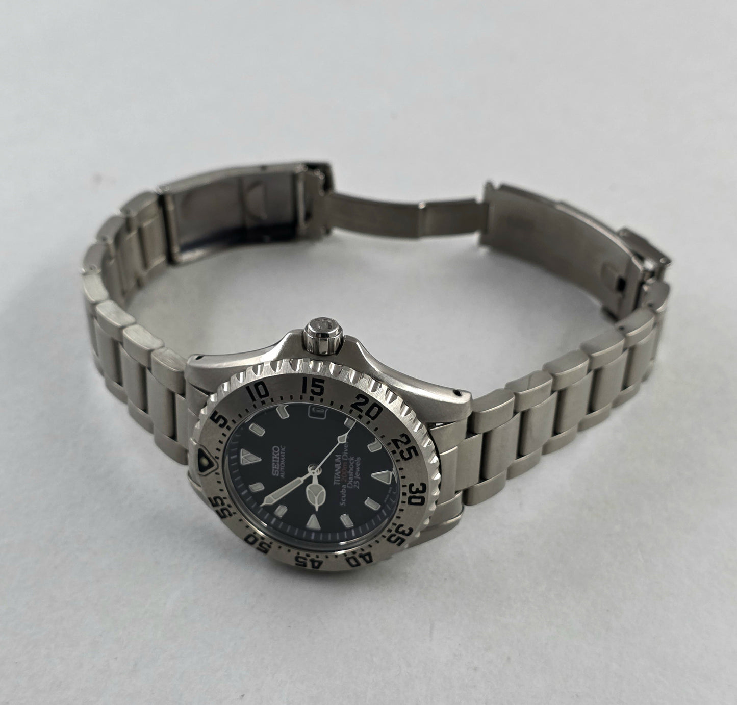 Seiko SCVF001 Titanium Diver's 200m