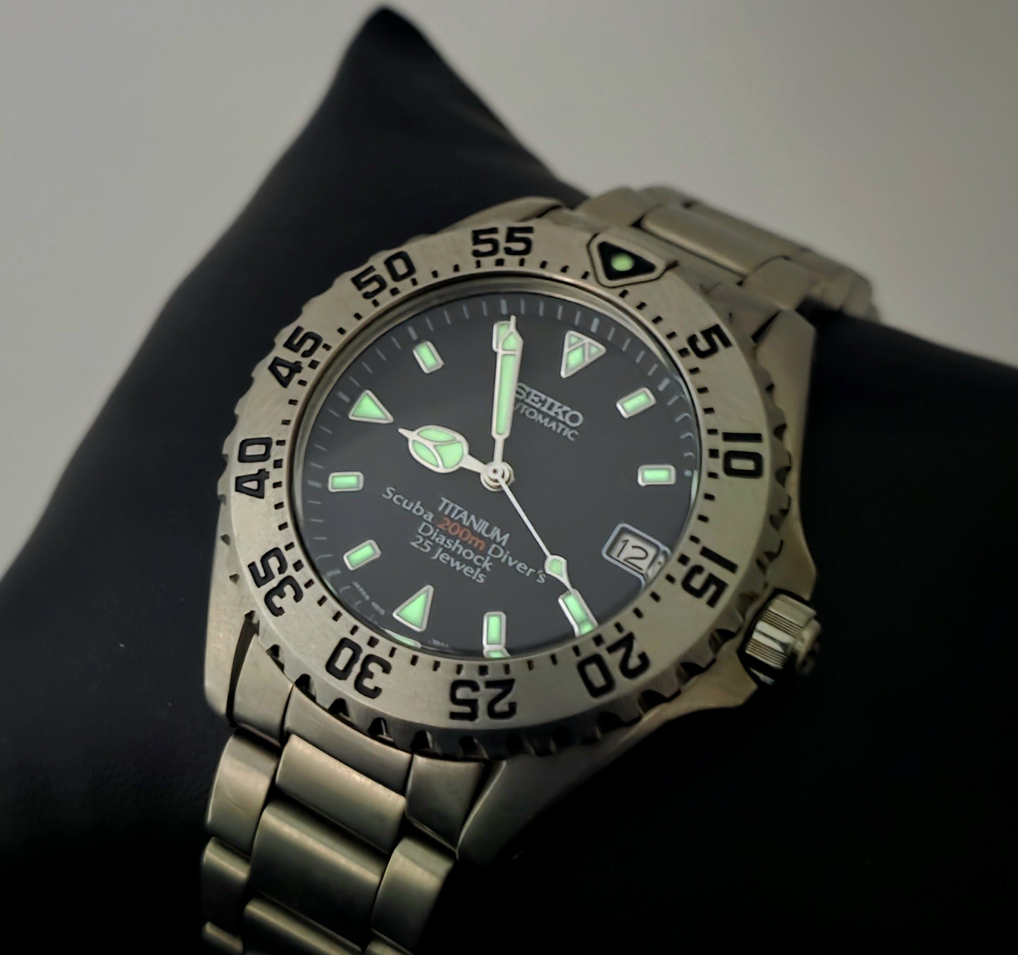 Seiko SCVF001 Titanium Diver's 200m