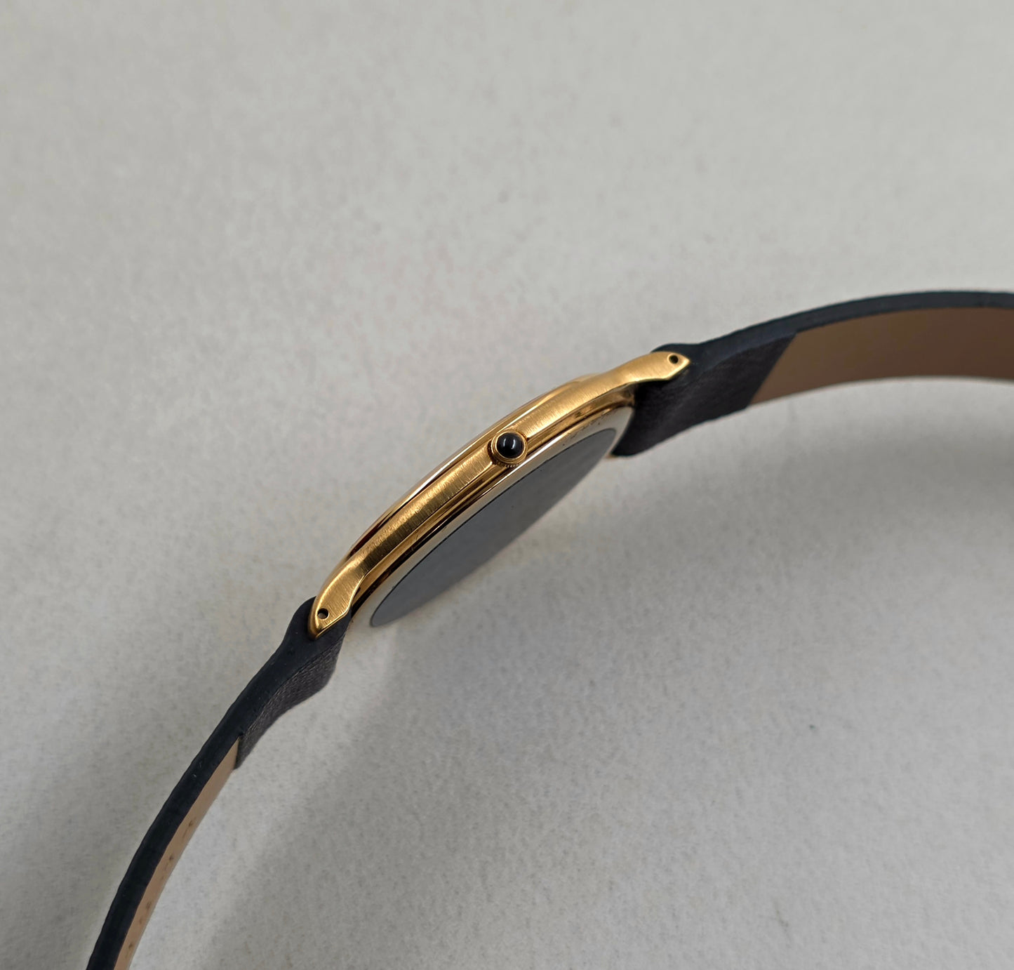 Seiko 5E20-8A20 Ultra-Thin Quartz